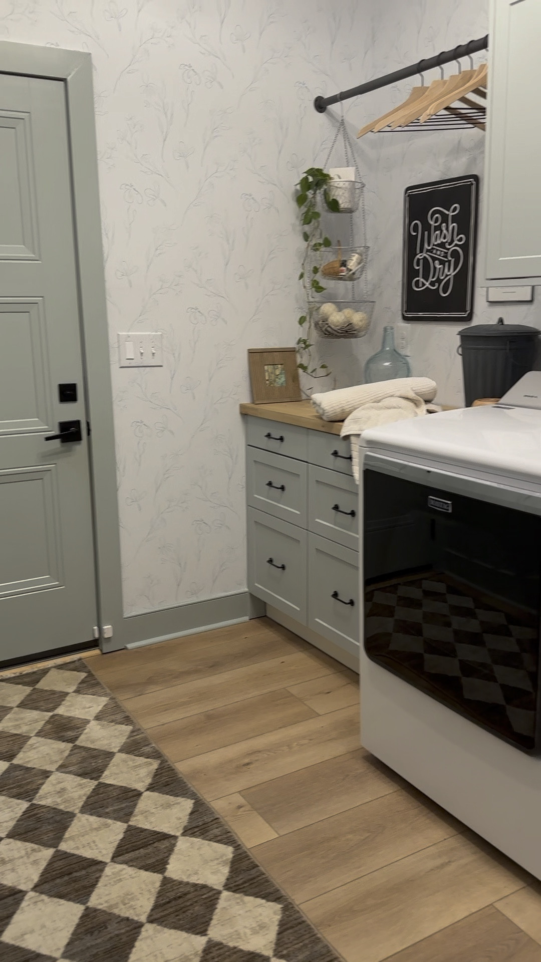 Modern, classic, timeless laundry room… it doesn’t have to be the biggest or the best space to be beautiful! Sources found here! 

#LTKVideo #LTKhome #LTKfamily
