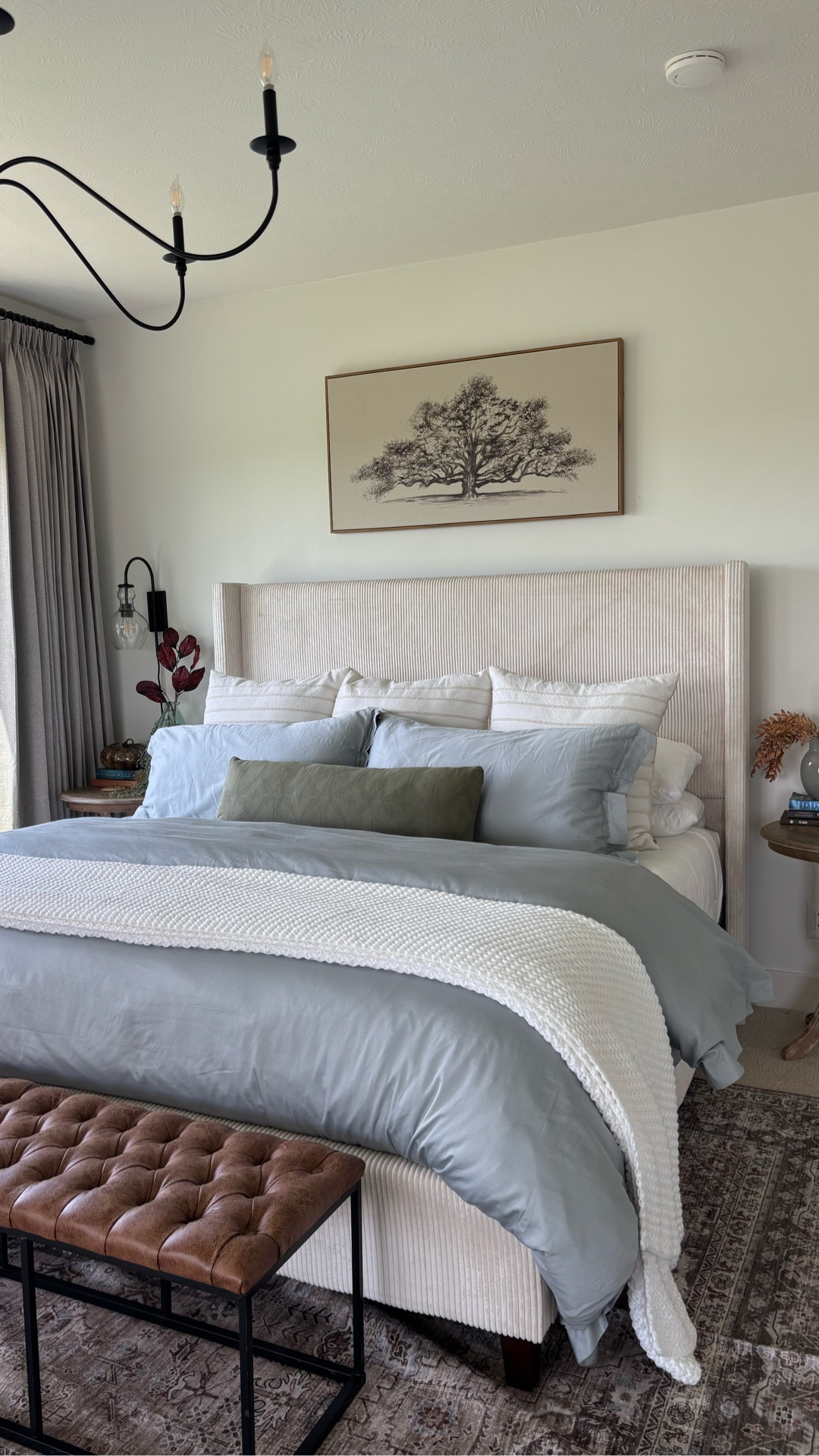 Our family is getting ready for back to school.  One change will be a more routine, earlier wake up time.  Do you always make your bed, monitor your sleep, or have to have it set up a specific way at night?  Do you like the room to be cold or hot?  Give me all your sleep advice in the comments!

A way that I have improved my sleep is with good quality bedding that breathes well.  @bollandbranch is by far the best bedding I have slept on.  Comment SHOP for my favorites and use my code: 40NORTH for an extra 15% off.  Wishing you all the best weekend!

#whitehouse #bollandbranch #masterbedroom #wayfair #beddesign #kingbed #bedroominspo #goodsleep #homeasthetics #studiomcgee #bollandbranch

#LTKHome