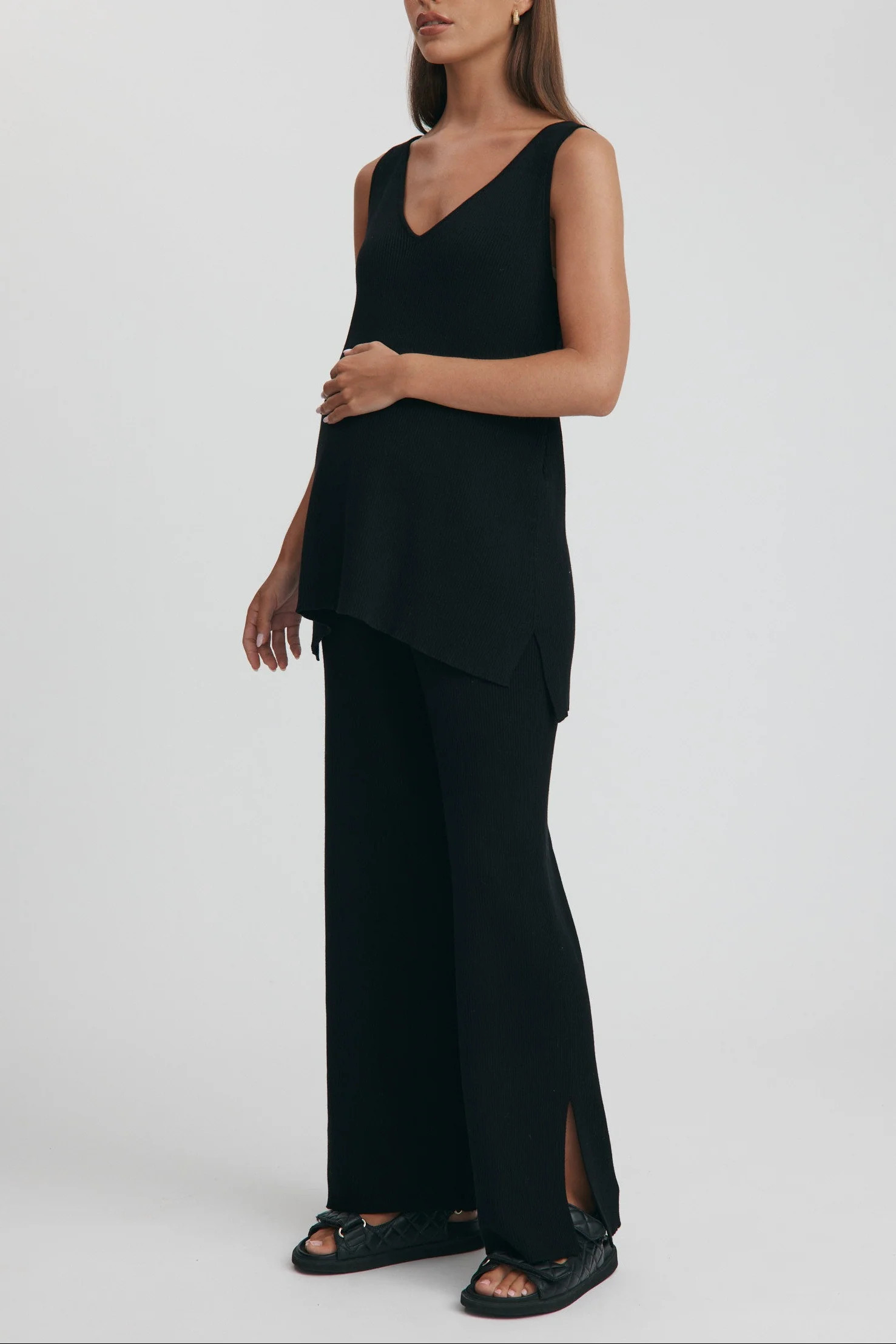 Knit Split Hem Pant (Black) | Legoe Heritage Maternity APAC