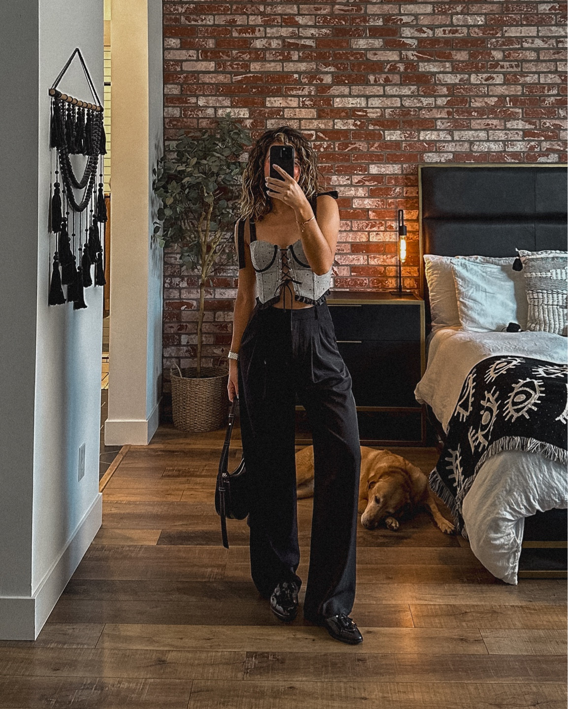 SUMMER TO FALL TRANSITIONAL OUTFIT IDEAS 🖤

#LTKSeasonal #LTKshoecrush #LTKstyletip