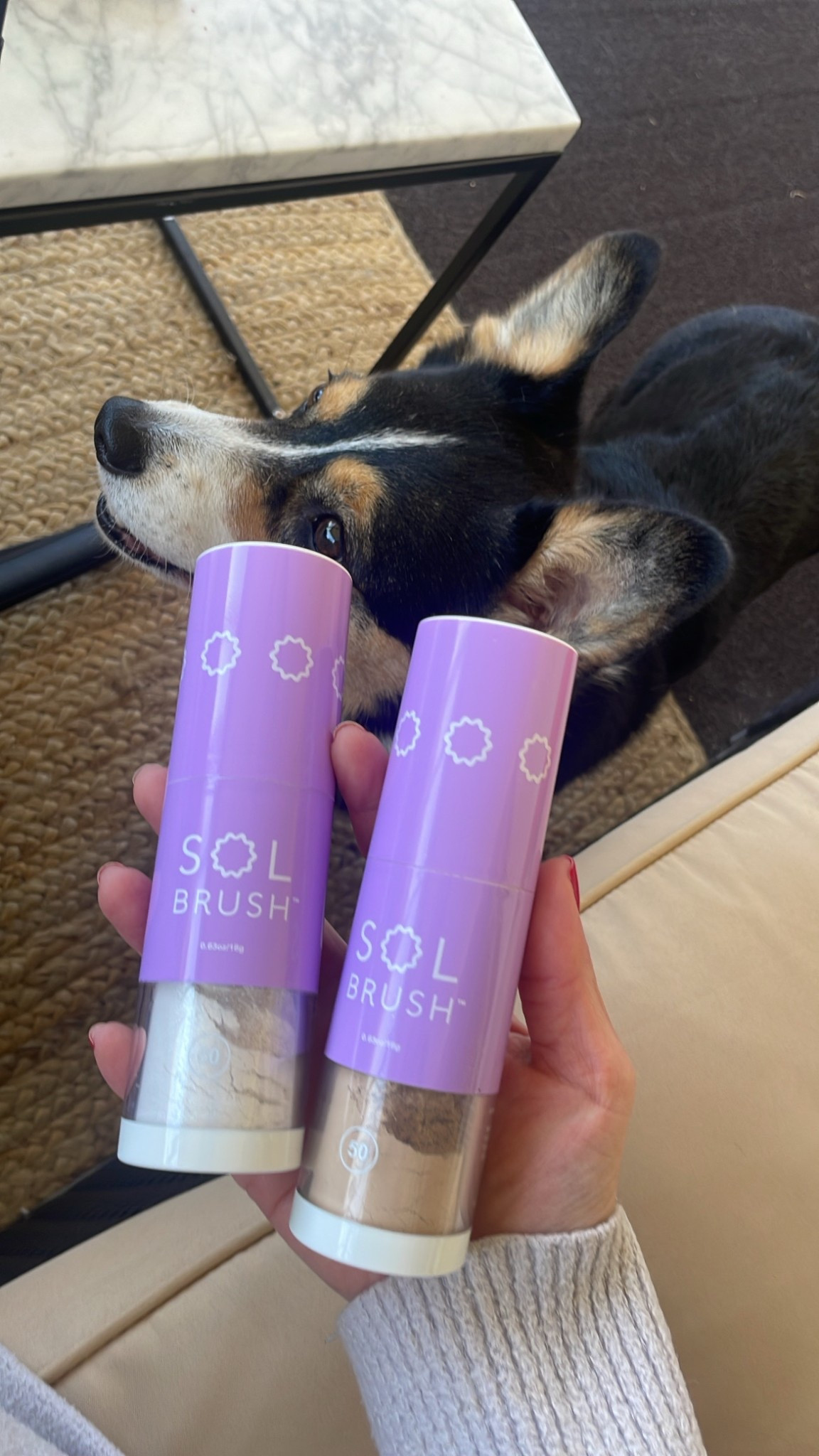 Sol Brush 

Powder spf 
SPF 50
Powder sunscreen 
Sunscreen 
Sunscreen for kids 
Sunscreen for adults 
Shimmer sunscreen 

#LTKBeauty #LTKFindsUnder100