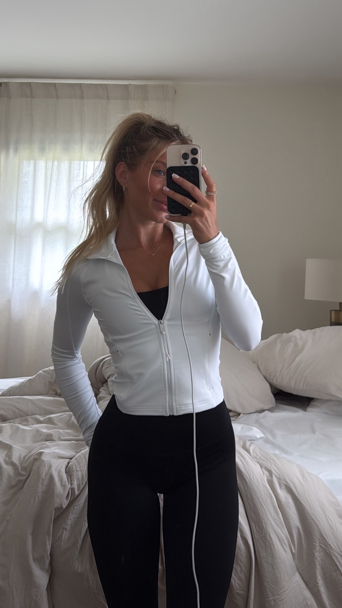 amazon jacket & black alo set 🤍🖤