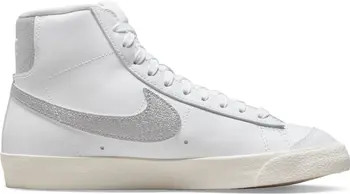 Blazer Mid '77 SE Sneaker | Nordstrom