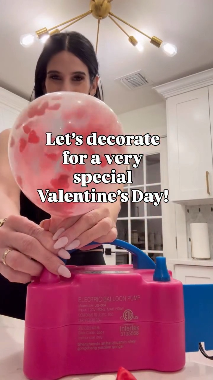 What’s everyone doing for Valentine’s Day??? Do you have yours kids?  Any special plans?? Just staying in solo?? Well, I will be home with my boys, having a little Valetine’s day party and doing a Q&A. Please comment with questions. I will also have a question box up in my story. All topics welcome: divorce, coparenting, parenting, dating after divorce, how to balance it all as a single parent, struggling with finding who you are again after divorce or the trauma of family court, dealing with your Ex’s new partner, how to live UNBOTHERED ❤️❤️❤️❤️

#valentinesday #unbothered