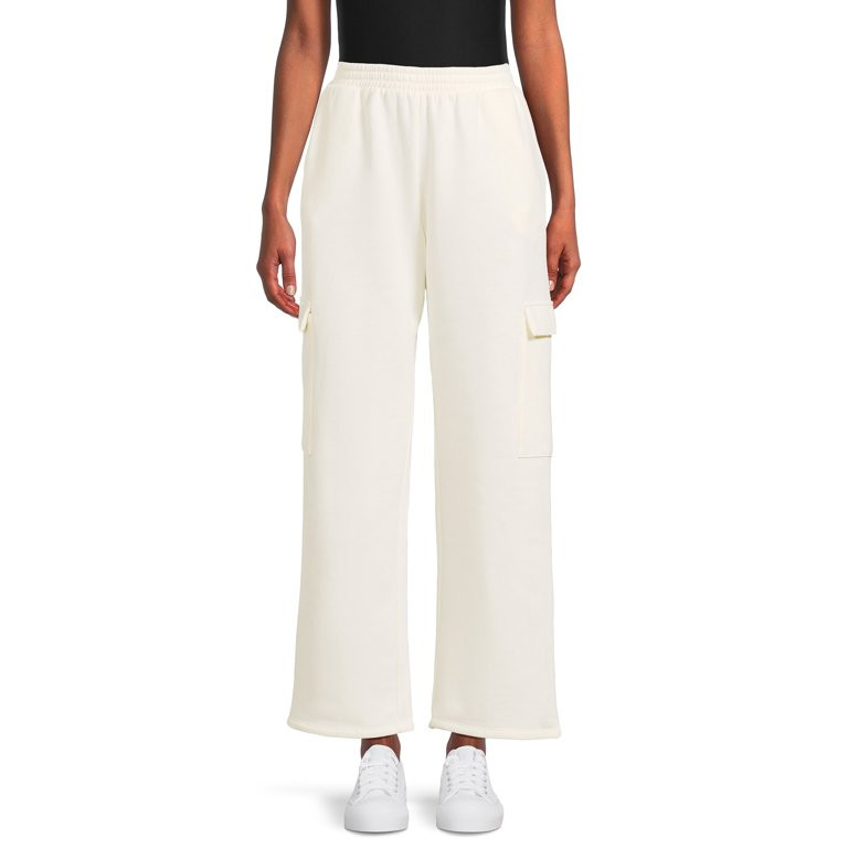 No Boundaries Cargo Wide Fleece Sweatpants, Sizes XS-XXXL | Walmart (US)
