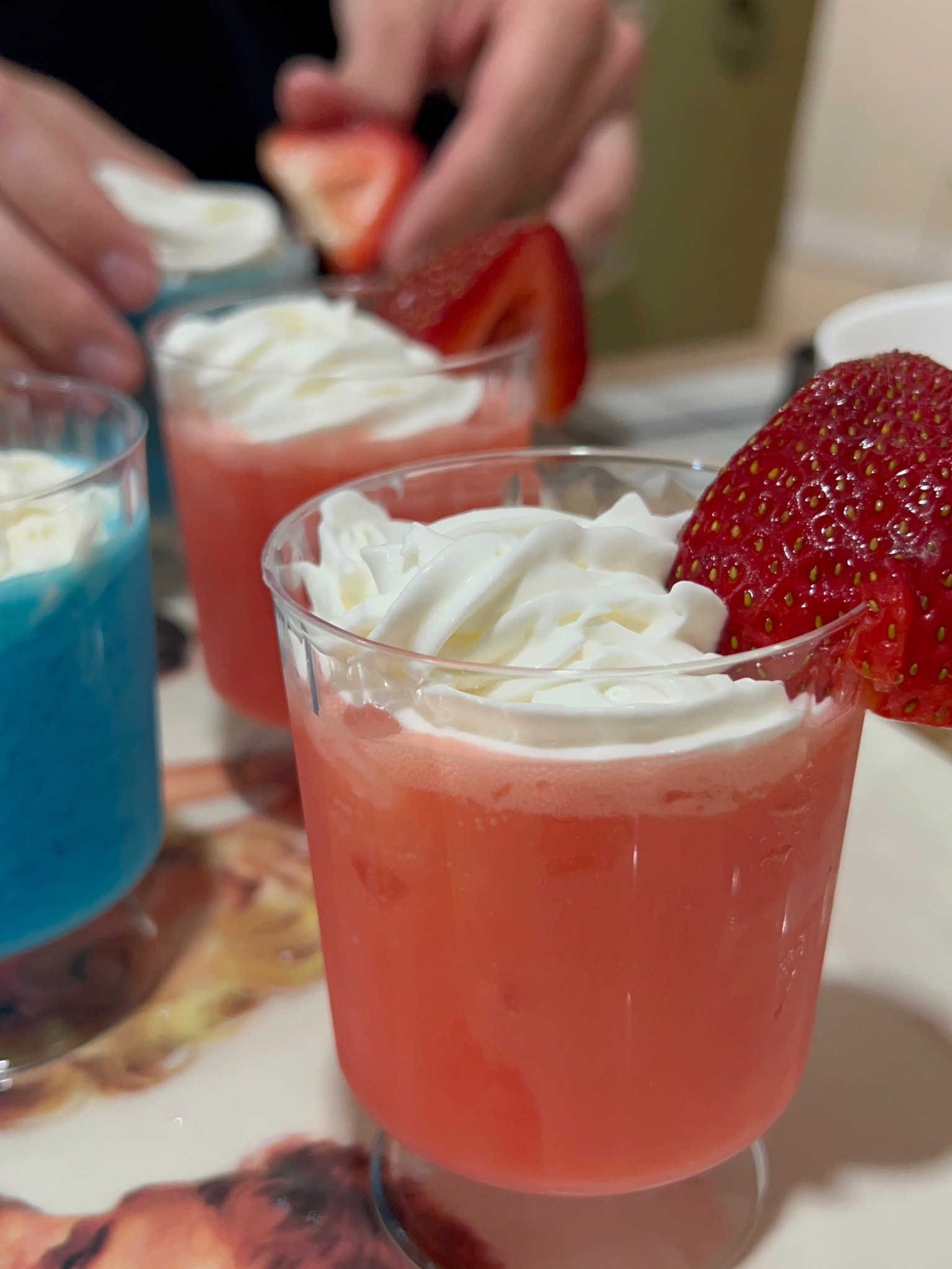 drinks with friends pt 2: blue havana 

#drinks #fun #friends #family #recipe #planeandcheesy #foodie