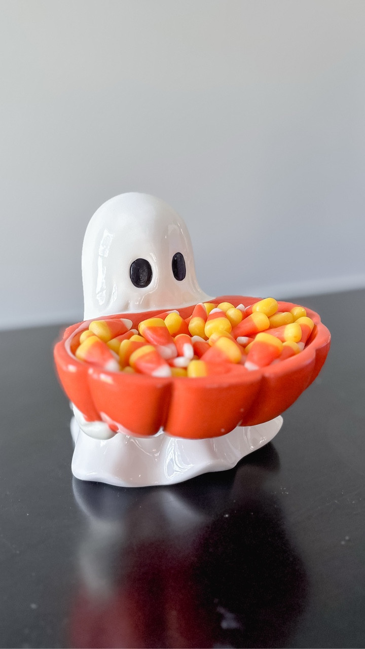 👻 Ghostie Candy Dish! 👻
I was really worried this dish would be an Amazon fail because the dimensions weren’t listed and I’d recently been burned on a different ghostie item 🙄
So I was happily surprised when I opened the box!

#LTKFindsUnder50 #LTKHome #LTKSeasonal