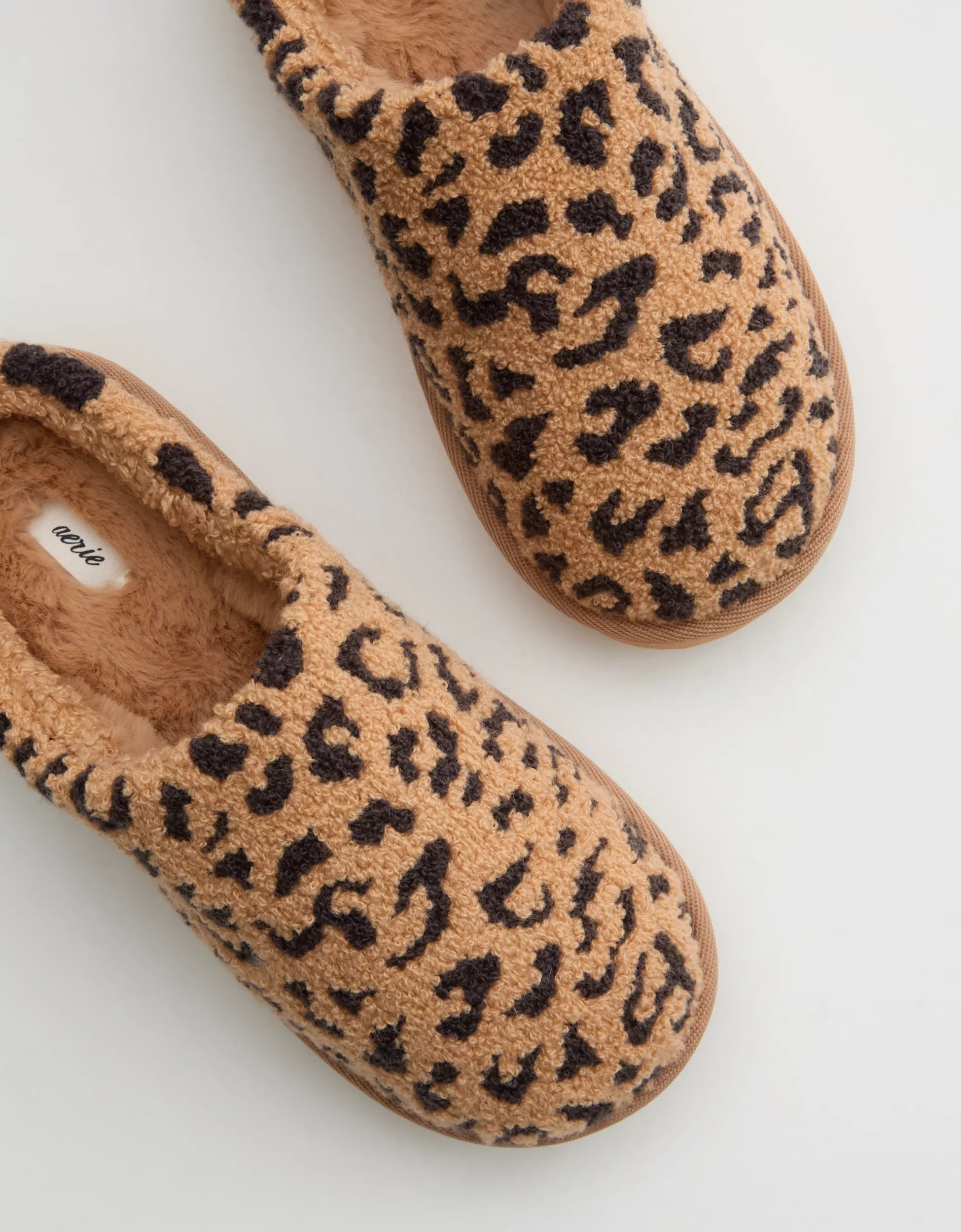 Aerie Sherpa Scuff Slippers | Aerie