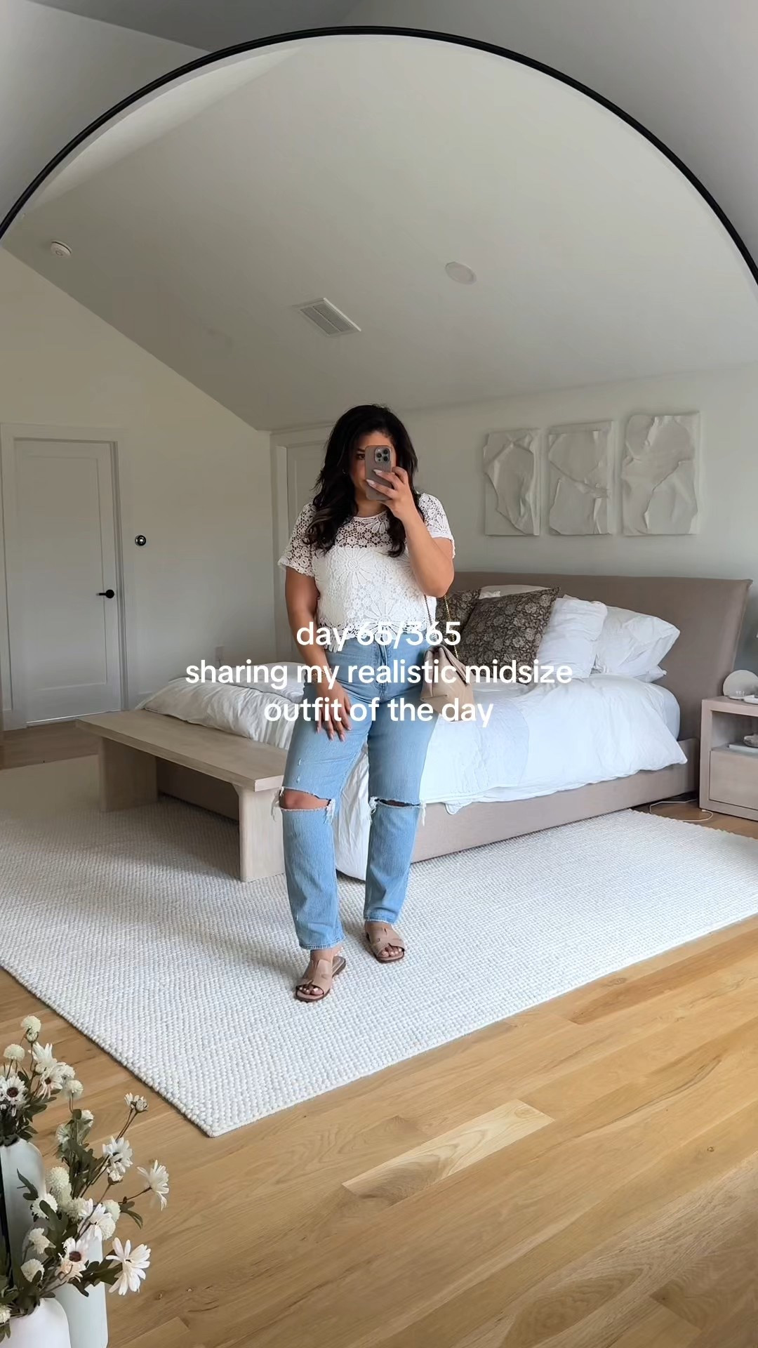 OOTD: day 65/365 of sharing my realistic midsize outfit of the day! I’m 5’9” 38D size 12/xl — wearing a size XL in lace top, XL in my favorite amazon undergarments, and 32 curvy in Abercrombie denim! ♡


#LTKMidsize #LTKSeasonal #LTKWatchNow