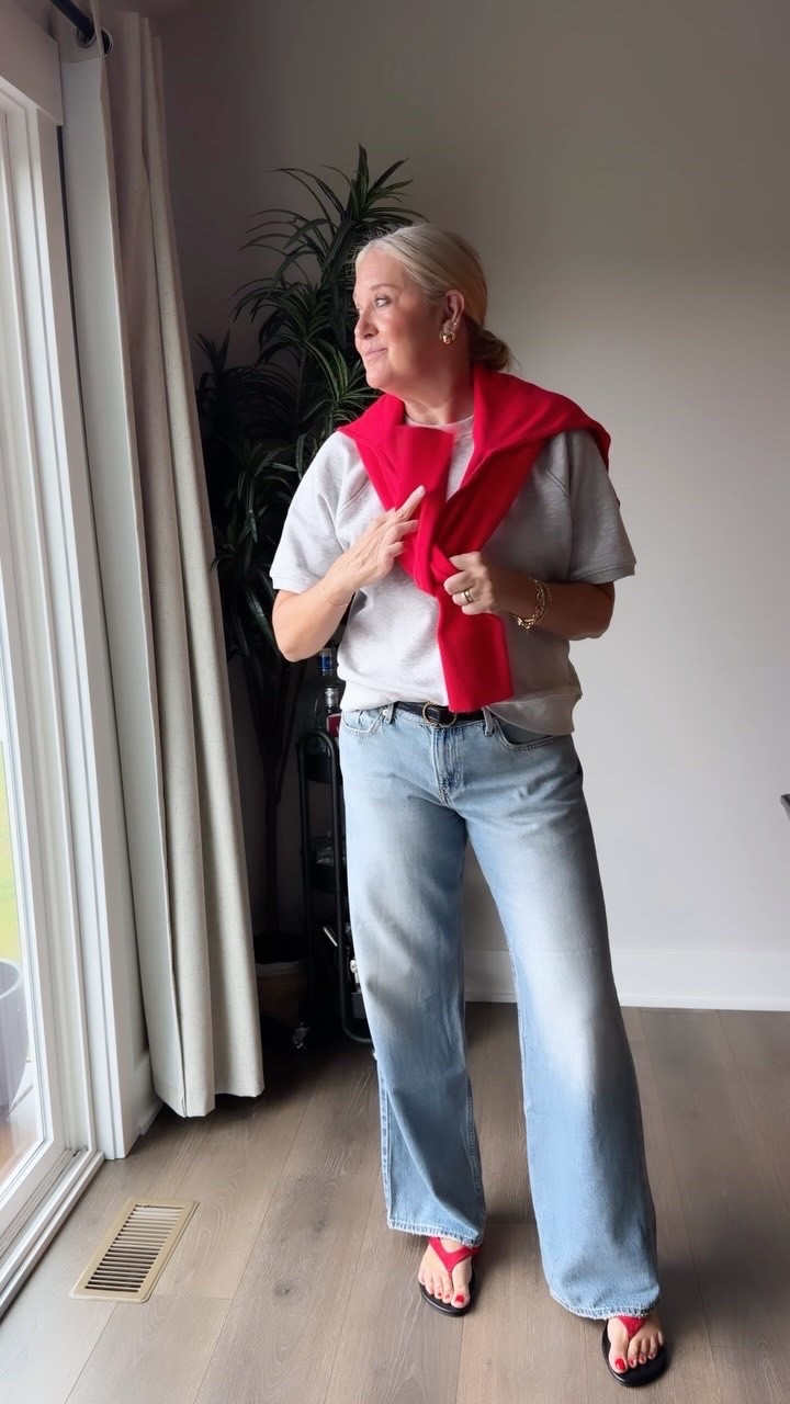 Saturday vibes♥️ This outfit feels like loungewear. These jeans are so soft you would think they were sweatpants!  And, this little short sleeve sweatshirt is the perfect weight to transition into Fall! 

Comment SHOP for links🛍️
Jeans sized up one
Sweatshirt small - linked similar

#saturdayvibes #casualstyle #weekendvibes #over50