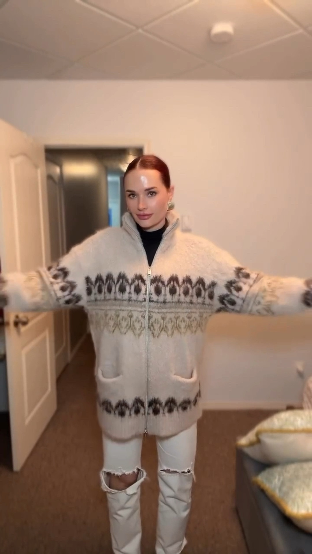 OOTD 🤍✨👖🧦@isabelmarant @agolde @aritzia @stevemaddencanada @neimarow @mykitsch @ultrahumanhq Everything is linked in my LTK - unfortunately this gorgeous sweater is no longer available!

#LTKwinter #LTKjeans #LTKcanada