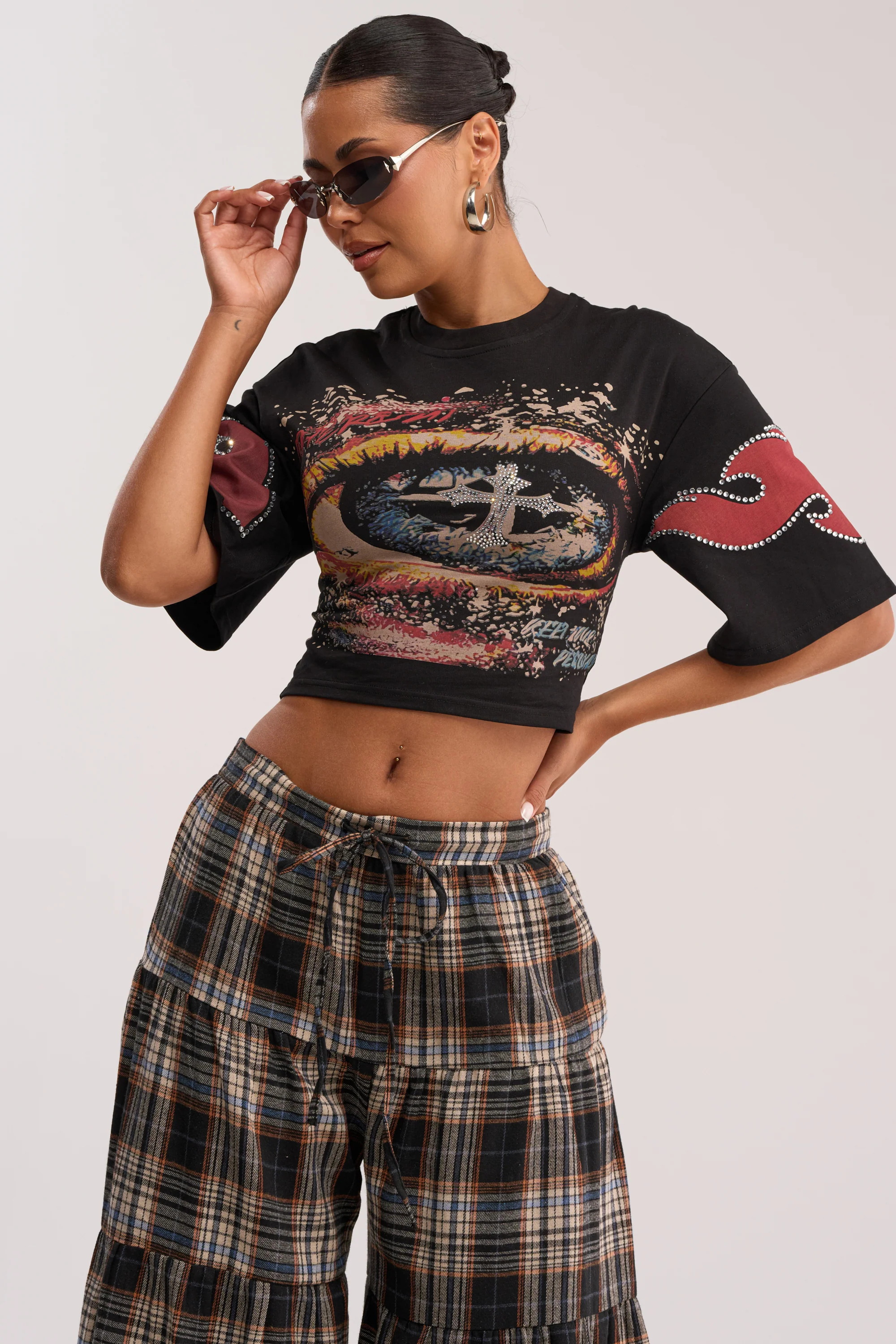 EYES ON THE PRIZE GRAPHIC TEE | AKIRA