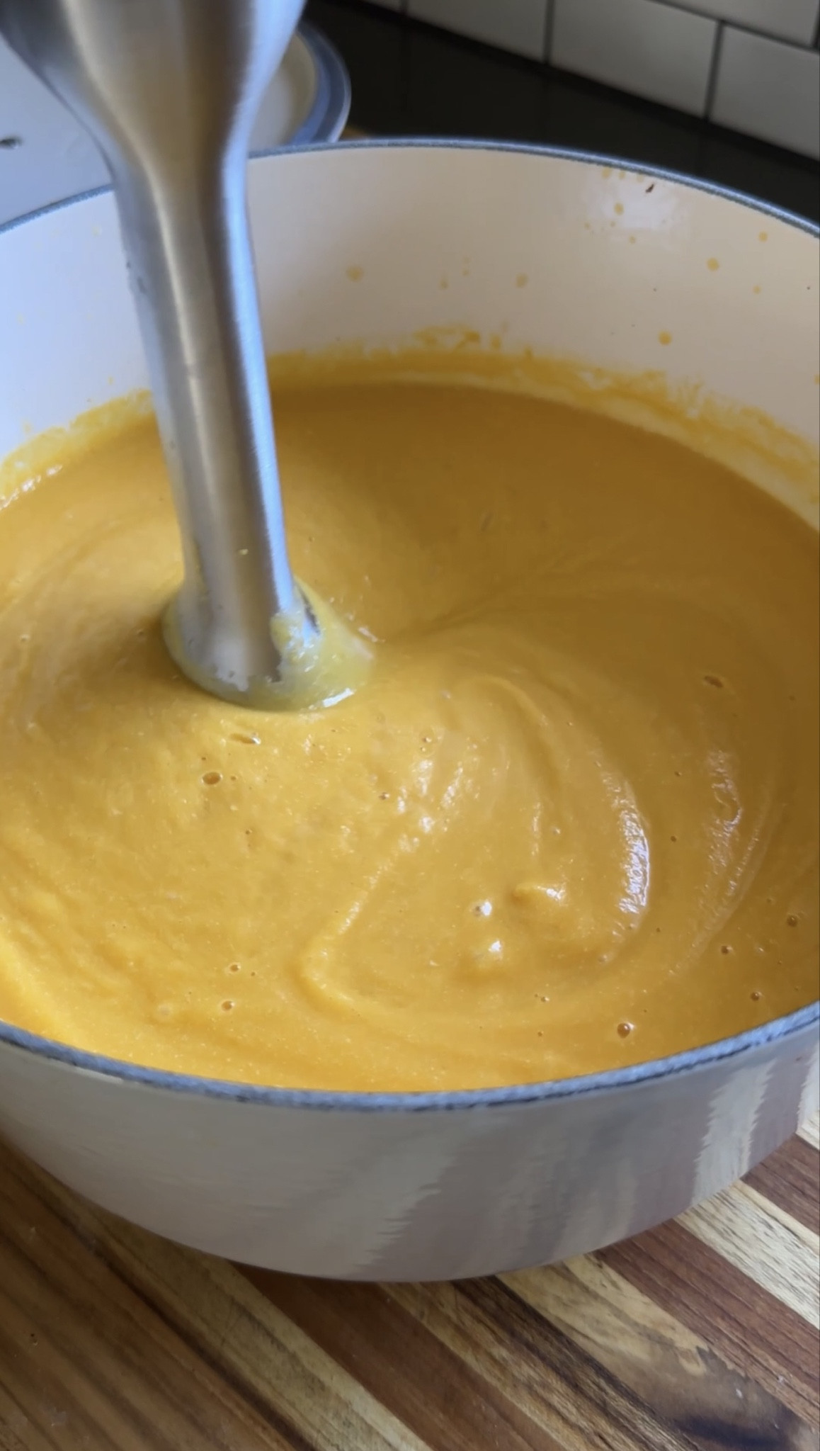 This immersion blender blows up my DMs every time I post about it. I did a ton of research before buying it and can now fully vouch for it. It creates the smoooothest soups, and it’s designed to protect your pots so you don’t have to worry about scratching (I even trust it enough to use in my Le Creuset 😅) 

#LTKVideo #LTKSeasonal #LTKHoliday