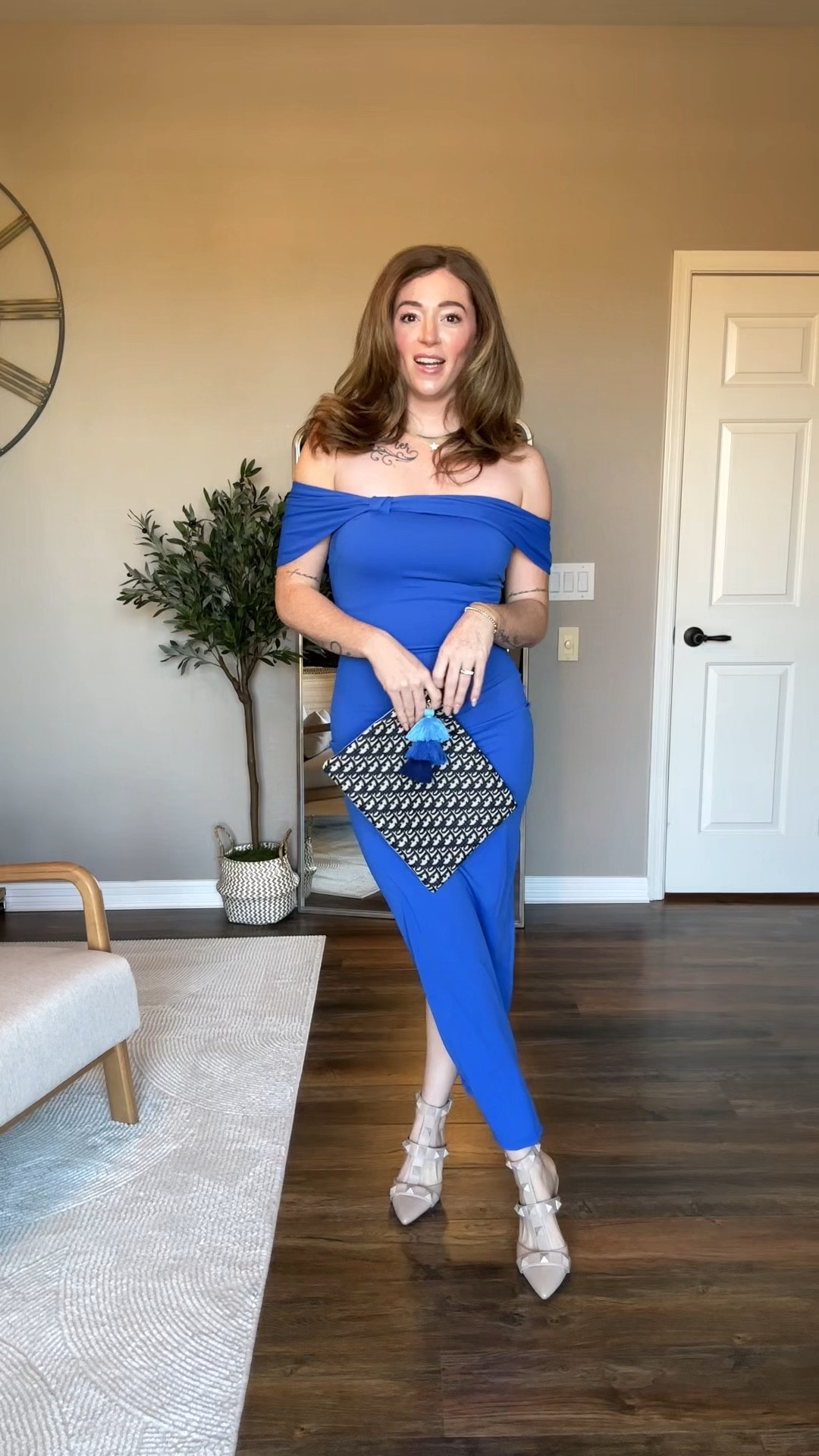 You won't believe what's in this gorgeous dress! 

#LTKHoliday #LTKWatchNow #LTKStyleTip