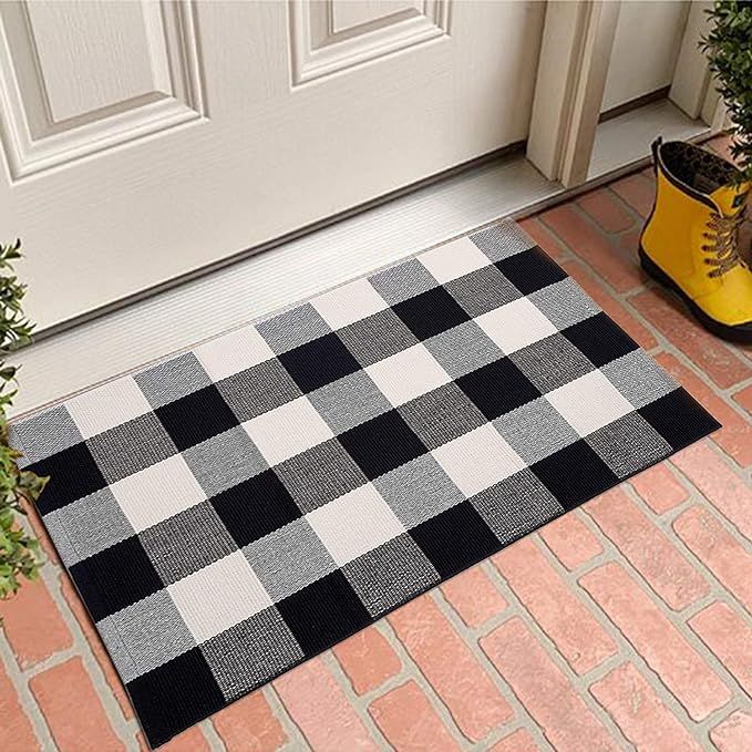 MUBIN Buffalo Plaid Door Mat Rug Black & White Check Rugs 23.5 x 35.4 Inches Hand-Woven Indoor or... | Amazon (US)