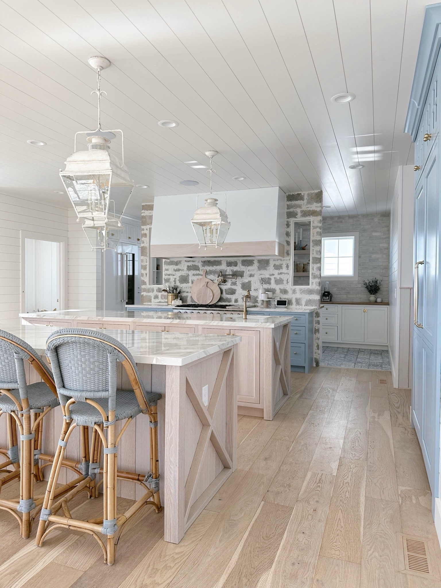 Kitchen counter stools - kitchen pendants - cabinet hardware - Serena & Lily - kitchen decor - home kitchen inspo - home design #LTKFind 

#LTKhome #LTKstyletip