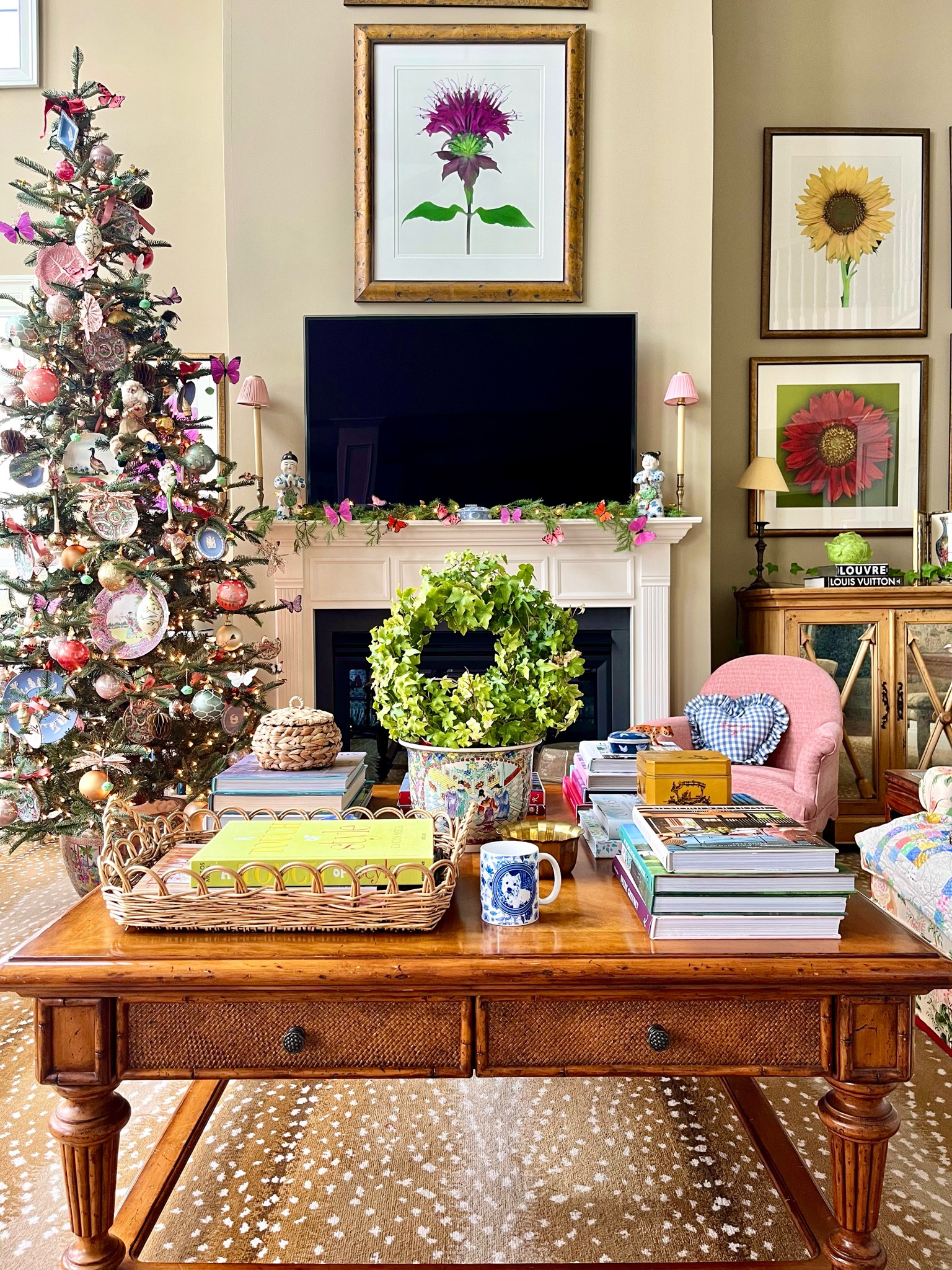 Love the tree style I posted earlier but need something taller? Here’s a look at the King of Christmas 9ft King Noble Fir. You can get it with or without lights. This one came unlit and I strung the lights myself! on sale now too!!

#LTKSeasonal #LTKHoliday #LTKCyberWeek