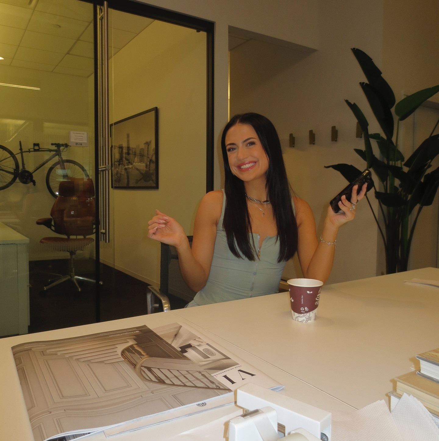 ok this makes me miss the dark hair 😢
and warmer weather bc this @amandauprichard set is my fking favorite