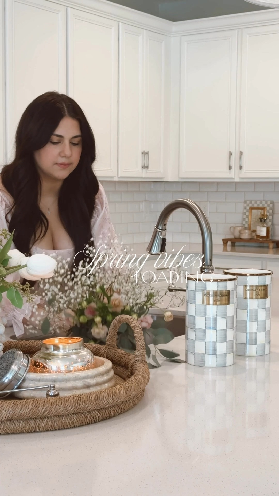 Spring is coming… and the kitchen is the first place I start 🤍
Fresh blooms, timeless pieces, and small touches that make home feel even more special.
.
.
#spring #springdecor #springflowers #easter #easterdecor 

#LTKSpringSale #LTKSeasonal #LTKHome