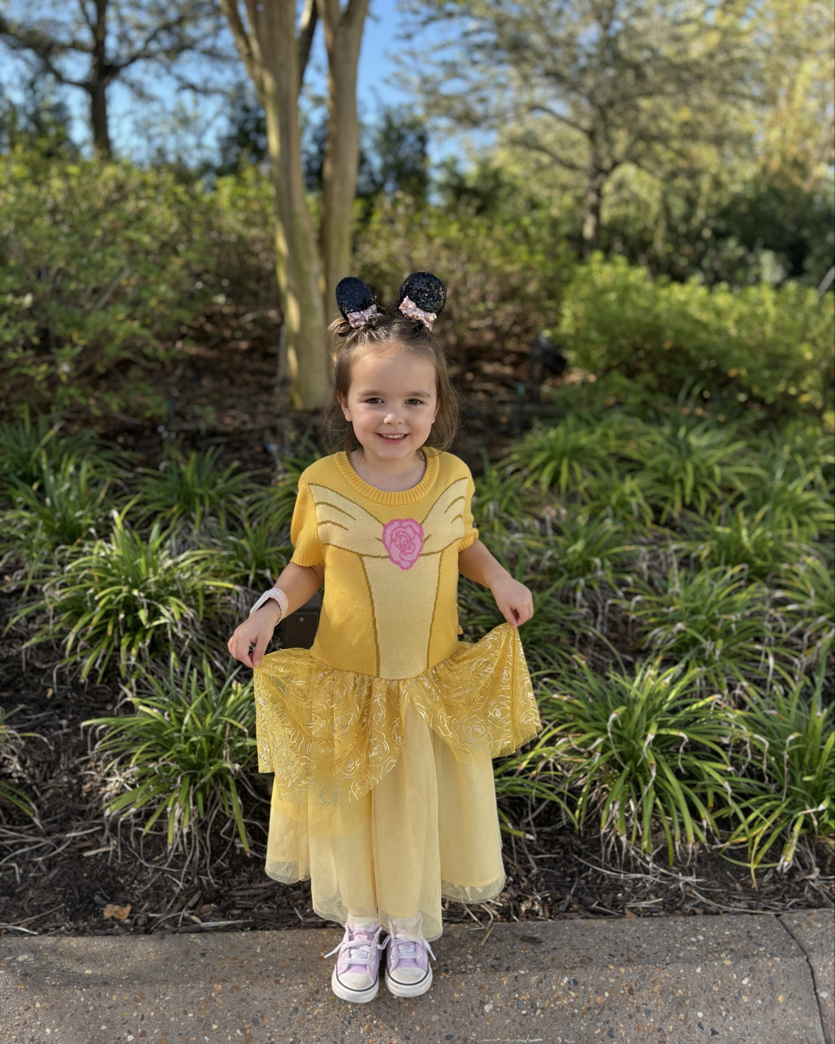 ✨ Every little girl deserves her princess moment ✨
This adorable Disney Princess dress & Minnie Ears is perfect for park days, birthday parties, or magical playtime at home 👑💫 Whether she’s channeling Cinderella, Belle, or Rapunzel, she’ll feel like royalty from head to toe.

Comfy, twirl-worthy, and park-approved! Shop this magical look now for your little princess 👸💕

#DisneyPrincessDress #DisneyForKids #LittleGirlDisneyOutfit #DisneyPrincessStyle #ToddlerDisneyDress #KidsDisneyFashion #PrincessDressUp #WaltDisneyWorldOutfit #DisneyOutfitInspo #MagicalMoments #DisneyStyle #MomLife #PrincessMagic #minnieears 

#LTKBaby #LTKFamily #LTKKids