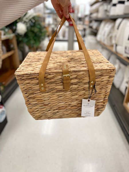 This picnic basket is everything 😍😍

Target finds, Target style, summer collection, outdoor activities 

#LTKstyletip #LTKfamily #LTKhome