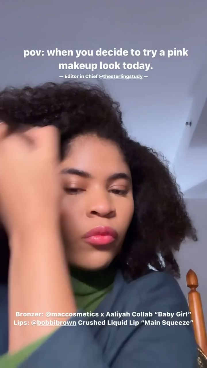 I decided to go full pink makeup look today!
Foundation: Dior Forever Skin Glow SPF 15
Concealer: Too Faced Cosmetics Born This Way Concealer 
Powder: One Size Translucent powder 
Bronzer : MAC Cosmetics x Aaliyah bronzer “Baby Girl” (Limited Edition)
Eye: Westman Atelier Lit Up Stick in "Brûle”
Lips: Bobbi Brown Cosmetics Liquid Lip “Main Squeeze)
Brows: Sania Brow Bar Pencil “Dark”

#LTKbeauty #LTKVideo