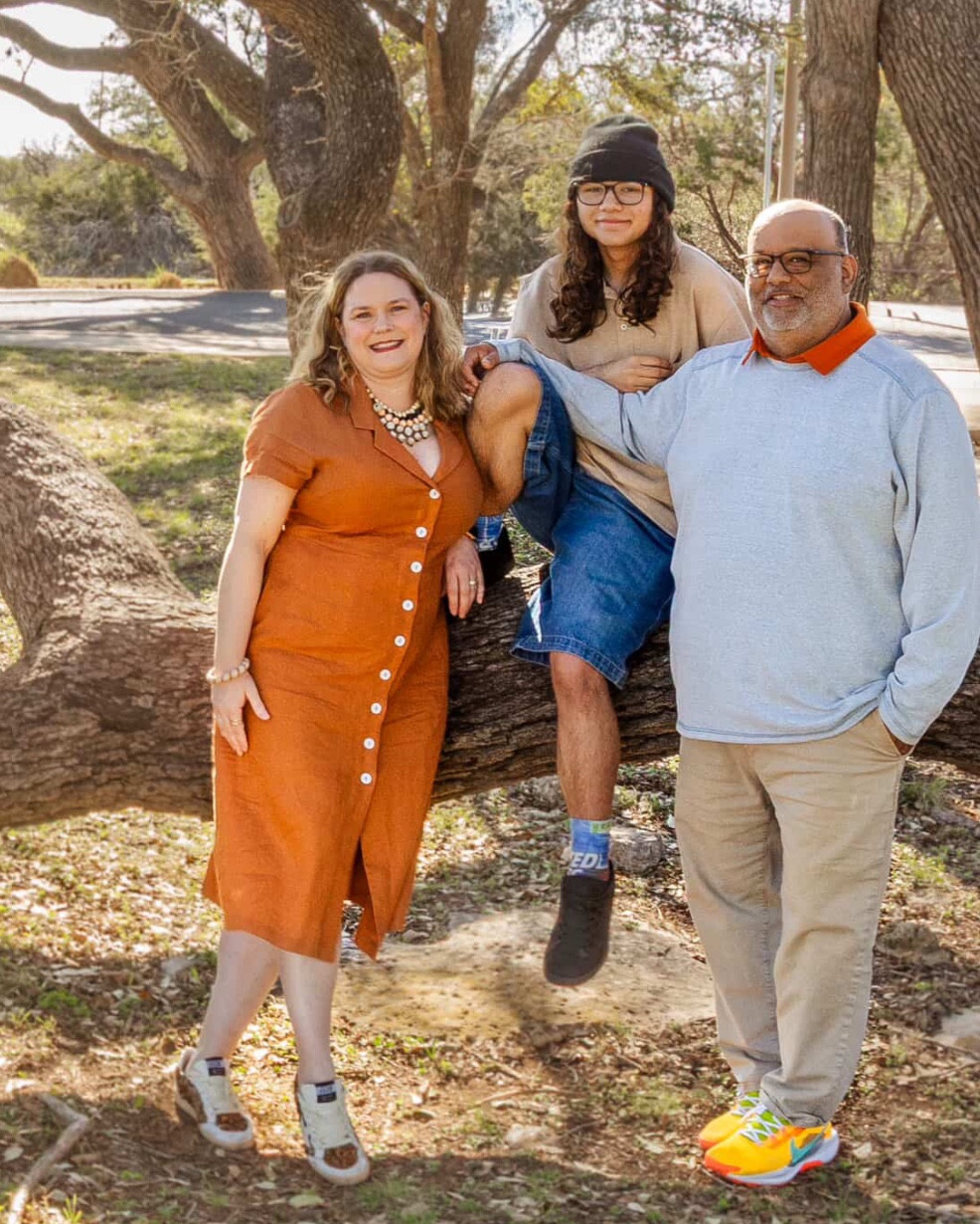 The linen dress from @quince in "terracotta" is the perfect shade and its on MEGA Sale down to $59 from $218!!! Seen here on my friend Jo Dale. (doesnt she look great?) 

#LTKWorkwear #LTKFindsUnder100 #LTKSaleAlert