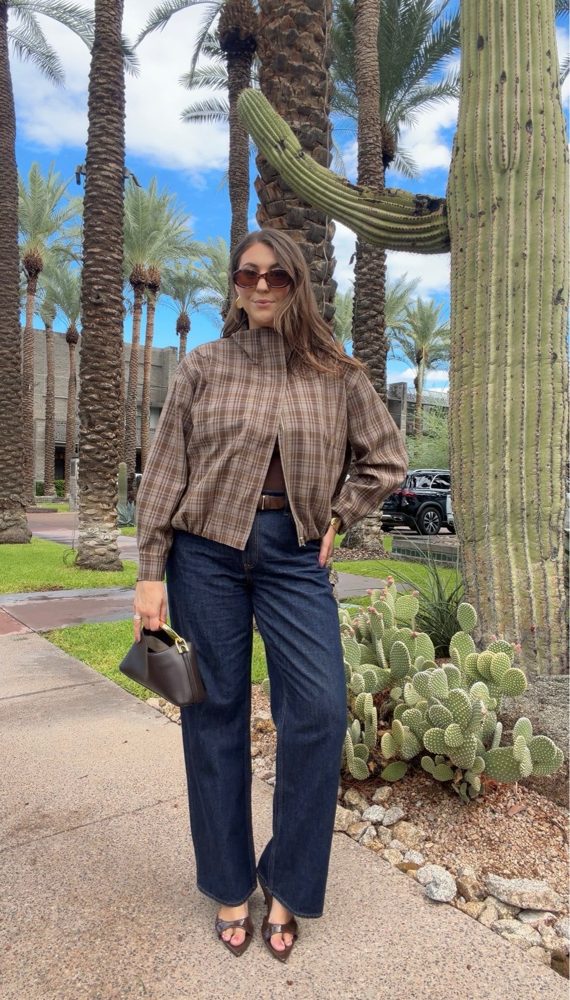 Plaid, dark denim, and chocolate brown… this whole outfit feels SO fall 🤎 Such an easy elevated look for dinner, travel, or a casual event.

plaid jacket, fall outfit idea, dark wash jeans, chocolate brown accessories, midsize fashion, midsize style, size 12/14, fall denim outfit, elevated casual style

#LTKootd #LTKSeasonal #LTKMidsize