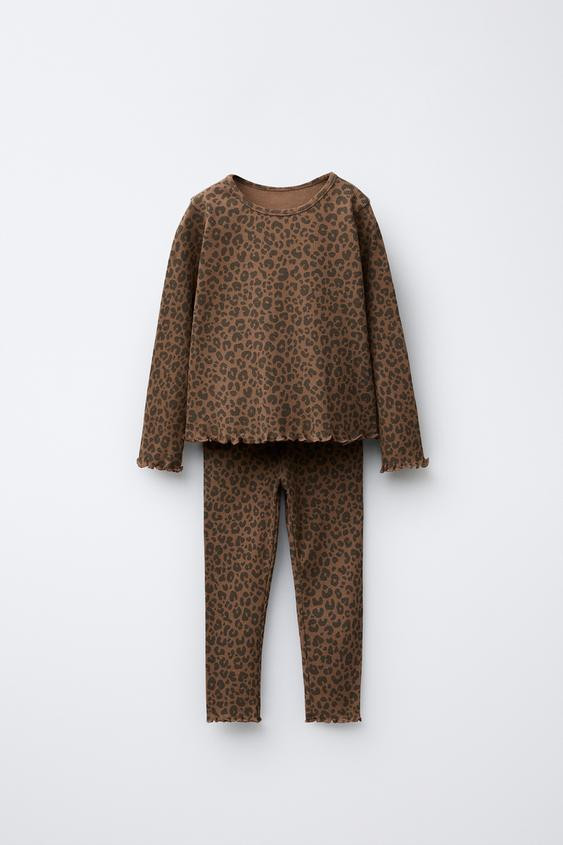 RIBBED T-SHIRT AND ANIMAL PRINT LEGGINGS SET | Zara US