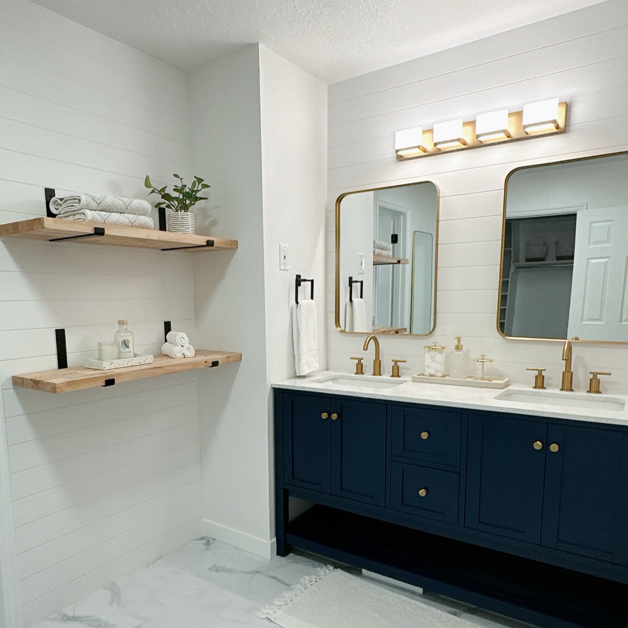 Bathroom decor 

#LTKfindsunder50 #LTKhome #LTKstyletip