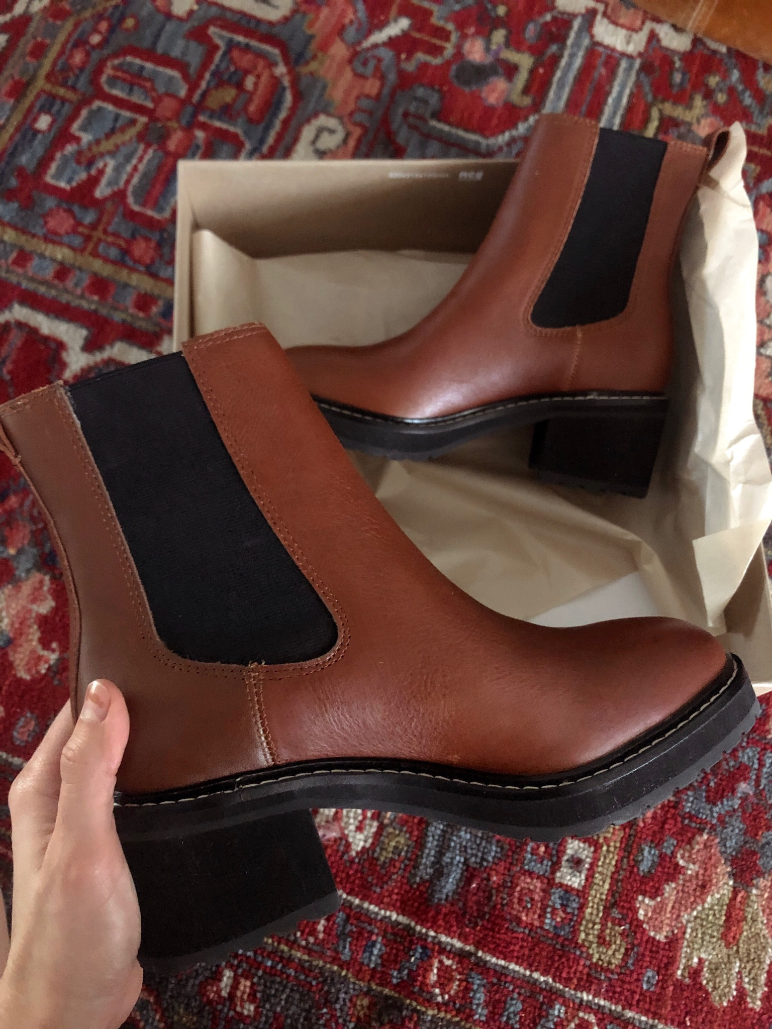 Fit TTS, so cute and comfy! The lugsole makes them extra fun😍