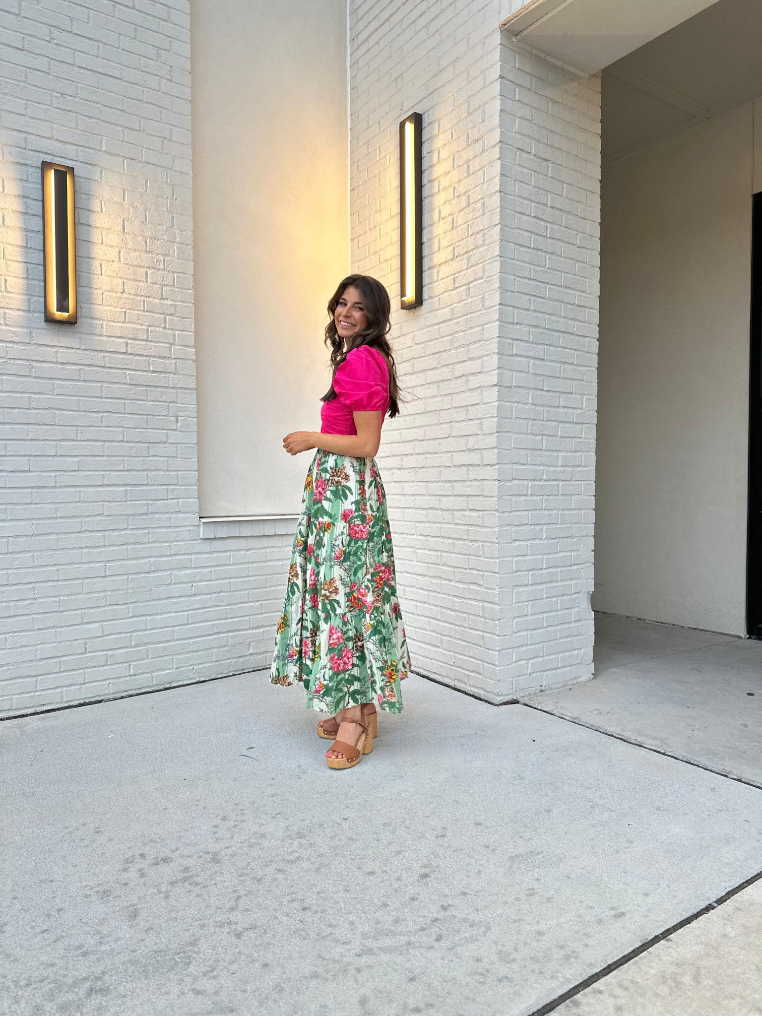 Skirt 20% off code DARLINGS20 

#LTKStyleTip #LTKFindsUnder100 #LTKWatchNow