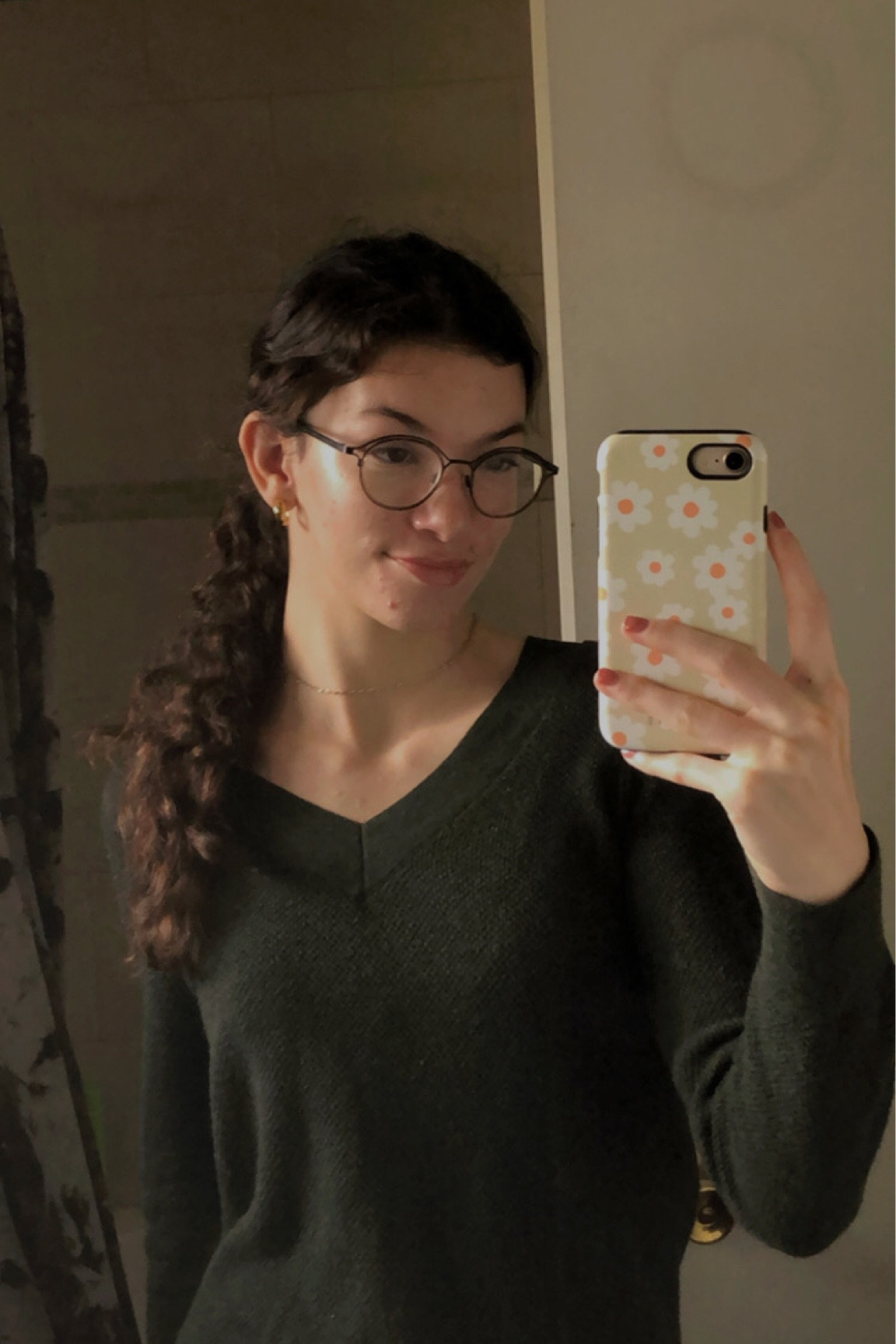 comfy v neck sweater for winter 

#LTKSeasonal #LTKGiftGuide #LTKfit