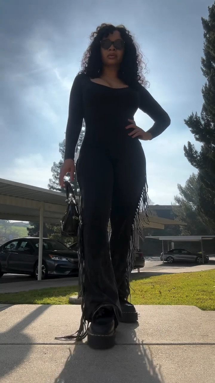 Okay… I know it’s been a minute 😌 but I couldn’t stay away. Dropping a few cute looks featuring some Coach bag favorites + outfit inspo just for you. You can shop some the looks on my LTK — link’s waiting for you ✨ Tell me… did you miss me or nah? 👀👜✨

#LTKstorytime #LTKSaleAlert #LTKOver40