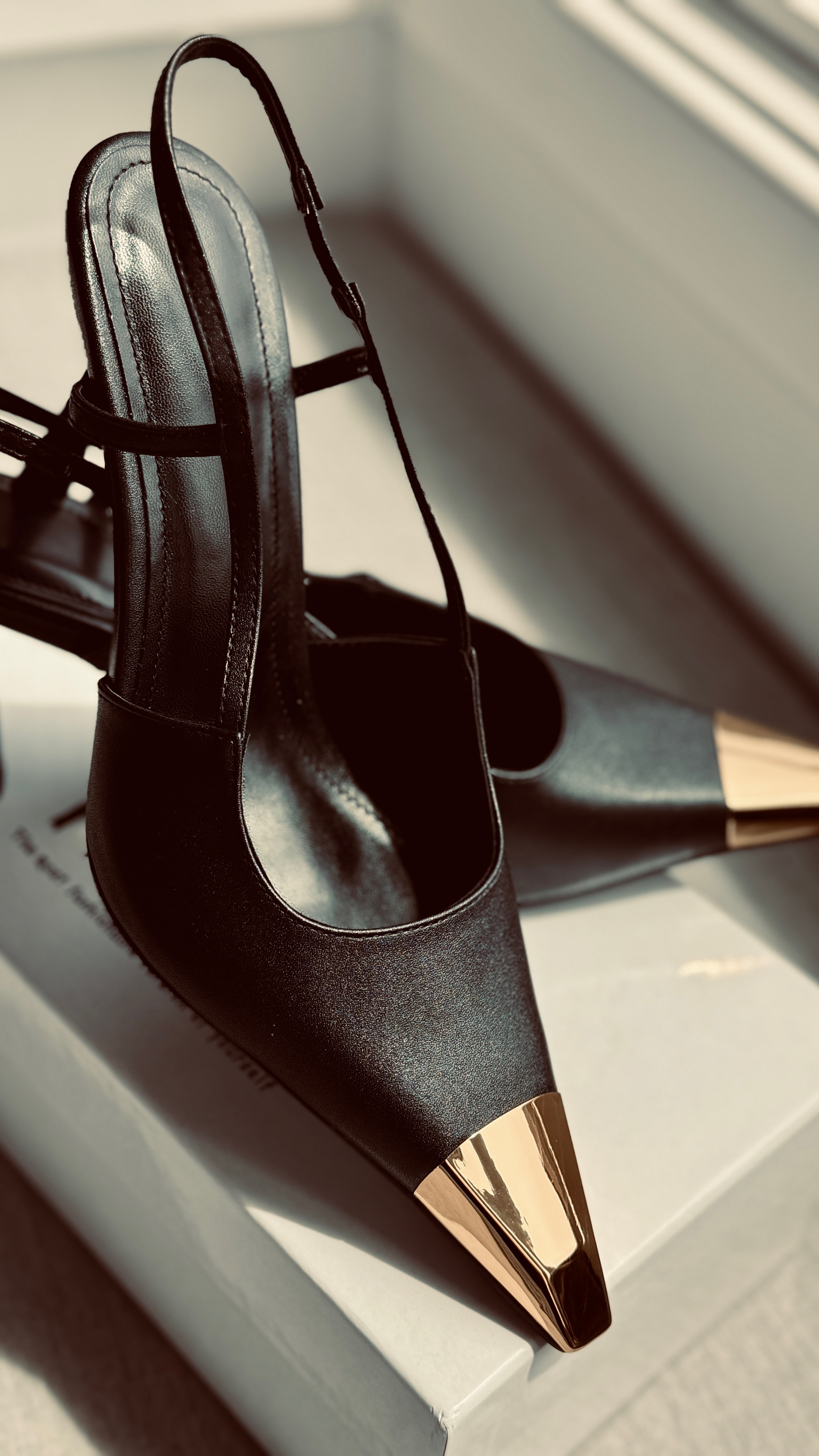 Um these are everything ￼🖤🔪

Saint Laurent inspired heels that are so good and have major padding for comfort🙌🏼



￼#designerlook￼ #ysl #fashion 

#LTKStyleTip #LTKShoeCrush #LTKFindsUnder50