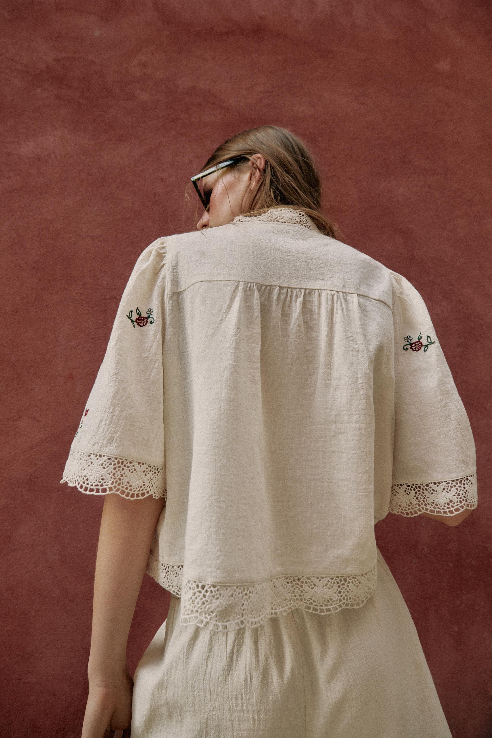 EMBROIDERED FLORAL TOP | Zara US