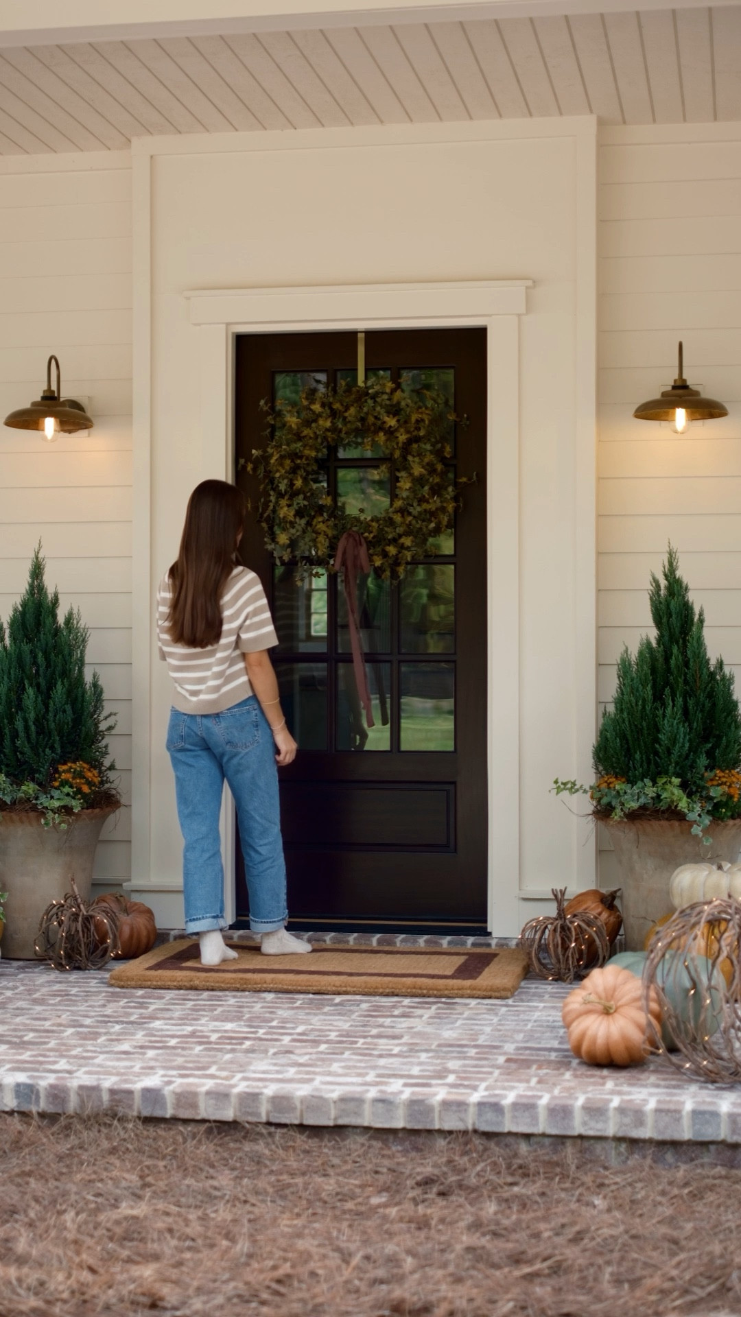 Fall front porch 🍂 

#LTKHome #LTKSeasonal