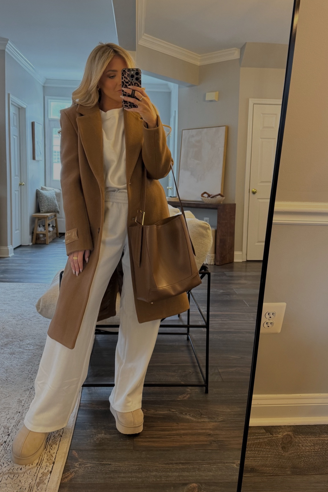 Sweatpants and this jacket 🫶🏼 my go to outfit this season. This jacket is SO warm. Wearing a medium in the sweatsuit and a 6 in the jacket 

#LTKShoeCrush #LTKStyleTip #LTKSeasonal