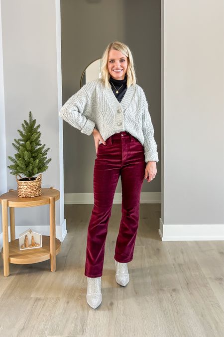 These corduroy pants are so fun! I love how they look paired with a gray cardigan! Get this look for 30% off!! Sizing details ➡️ top- xs || jeans- 2/regular || cardigan- xs || booties- 7.5

@target @targetstyle #ad #TargetPartner #targetstyle

#LTKsalealert #LTKCyberWeek #LTKHoliday