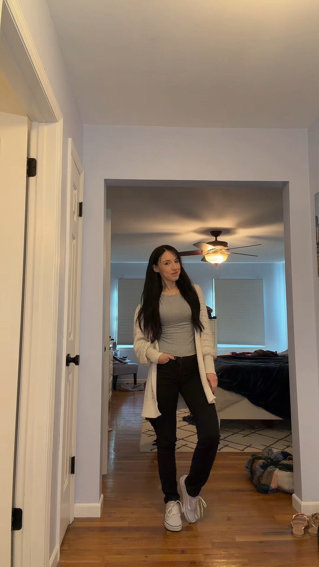 the monday work fit that makes you actually want to show up 🤍🖤
white duster, BP gray tank, levi’s black jeans and vans. the spring combo that is effortless, polished and completely repeatable all season long ✨
(also my dog made a cameo and honestly he styled better than me 🐾😭)

#LTKootd #LTKSeasonal #LTKWorkwear