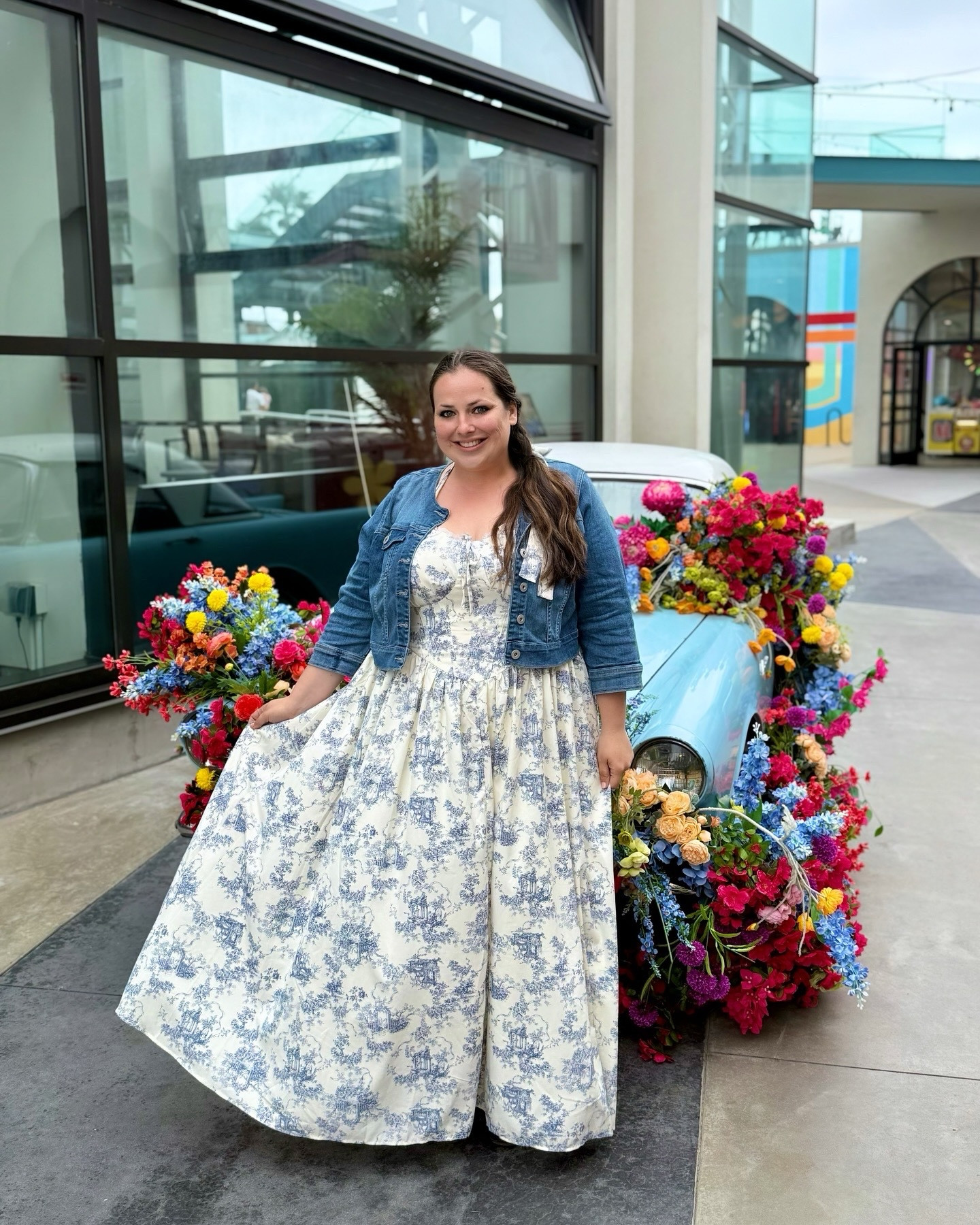 The prettiest cottage core plus size maxi dress from Shein!

Use code IMFCASSIECOLORFUL923 for a discount!

SHEIN finds
Plus size maxi dress 
Plus size summer dress 

#LTKPlusSize #LTKFindsUnder50 #LTKMidsize
