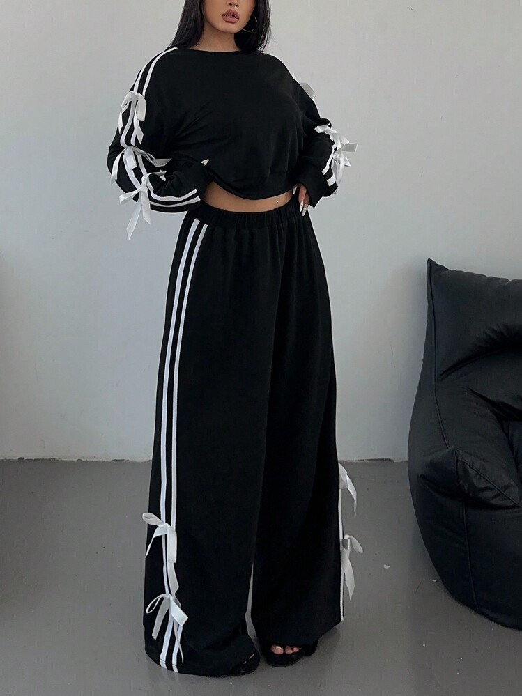 Vibekara 2pcs Plus Size Patchwork Striped Bowknot Decor Casual Black Sweatshirt & Pants Set, Autumn Fall Cloth For Women | SHEIN