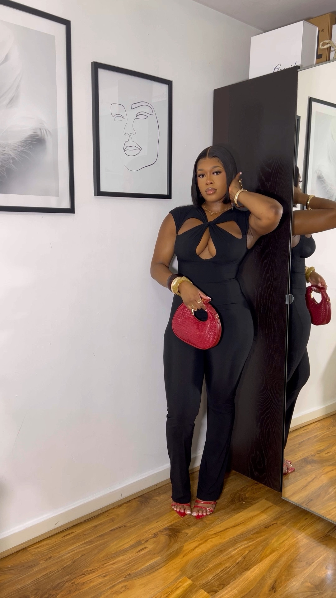 Jumpsuit moment 

#LTKuk #LTKcurves #LTKmidsize