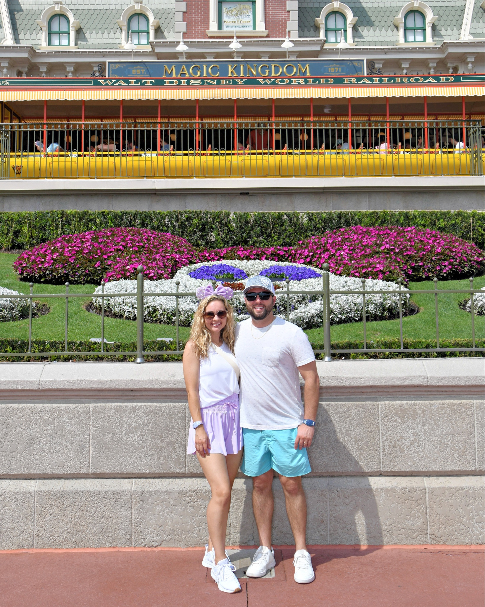 I finally found a pair of flowy shorts that are super comfy and not too short! Perfect for hot days at Disney 💜

Tank: small
Shorts: xsmall

#LTKStyleTip #LTKTravel