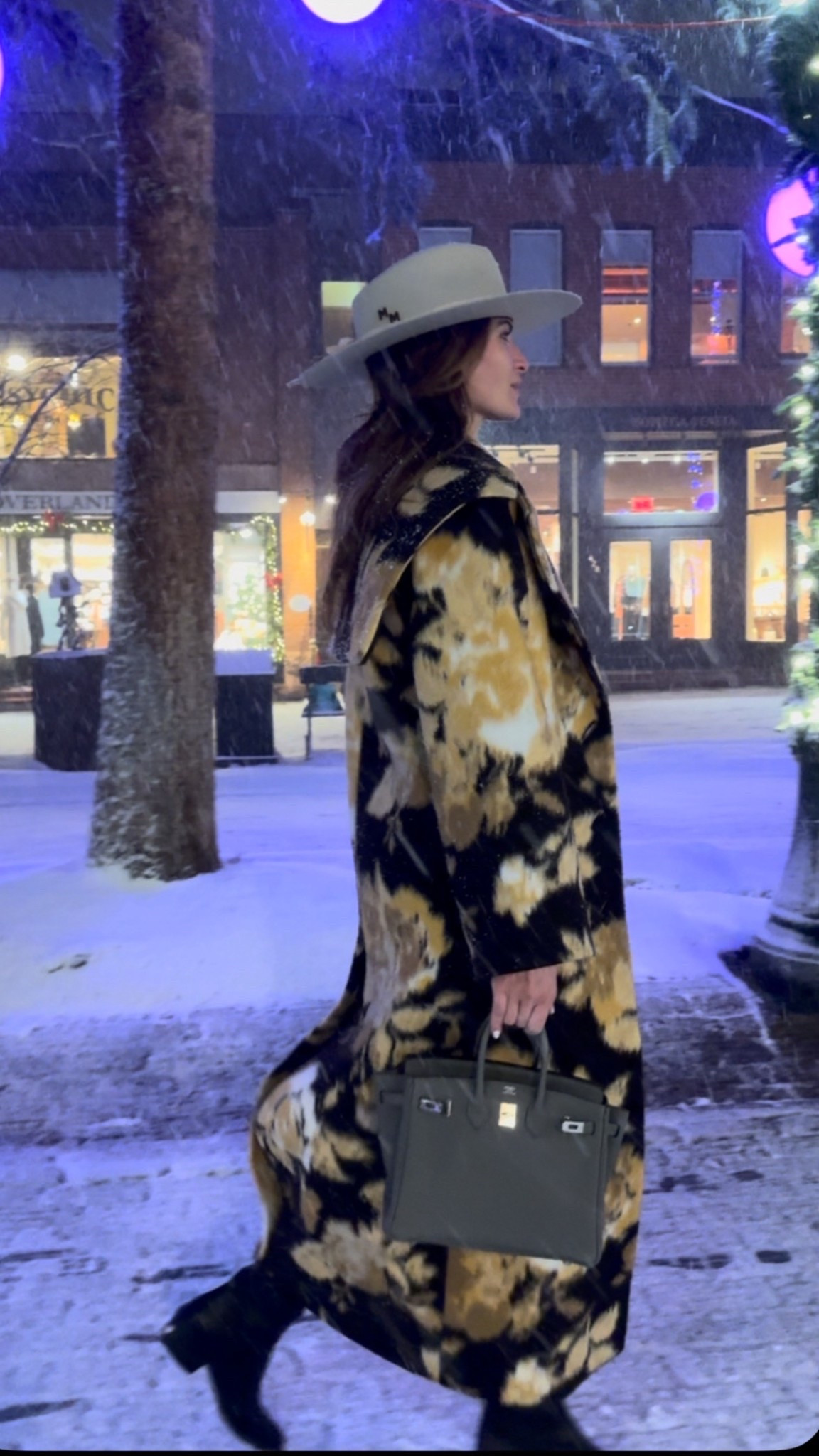 Aspen night 2 ❄️✨🧥

@MichelleKutsak 

#ltk #ltkunder #liketkit #ltkfashion #ootd #liketoknowit #fashionblogger #fashion #discoverunder #fallfashion #ltkstyle #style #targetstyle #styleinspo #ltkit #blogger #fashionover #ltkfall #l #ootdfashion #falldecor #party #beauty #jeans #mothersday #fathersday #christmas #Hanukkah #bride #groom #pets #dog #hair #sunglasses #homedesign #neutralhome #k #farmhouse #ltkspring #interiorstyling #beautifuldecorstyles #amazonfinds #targetdoesitagain #interiordecorating #amazonhome #potterybarn #amazonfashion#amazonstyle #modernhome #amazon #amazonfinds #amazonstyle #style #fashion #etsy #etsyhome #hm #hmstyle #hmhome #hmdecor #anthropologie #forever21 #aerie #tjmaxx #marshalls #zara #asos #h&m #blazer #louisvuitton #mango #beauty #chanel #home #homedecor #decoration #interiordesign #design #neutral #lulusdesigner #inspired #lookforless #dupes #sale #deals #dailyposts#crateandbarrell #sneakers #shoes #mules #sandals #heels #booties #boots #hat #abercrombie #gold #jewelry #contemporary #dior #celine #midsize #curves #plussize #dress #luggage #vintage #gucci #lv #purse #knit #jeans #denim #modern #diningroom #livingroom #bag #handbag #bedroom #kitchen #styled #stylish #trending #trendy #summer #summerstyle #summerfashion #chic #chicdecor #black #white #neutral #jeans #christmas #hanukkah #gifts #denim #liketkit #ltkunder50 #ltkunder100 #ltkstyletip #ltksalealert #ltkshoecrush #ltkhome #ltkholidaystyle #ltkspring #ltkfamily #ltkitbag #ltkbeauty #ltkeurope #ltk #weltkulturerbe #ltkkids #ltkstyle #ltkbaby #ltkcurves #ltktravel #ltkbump #ltkfashion #ltkfit #travel #skiing #ski #aspen #boot #hat #cowgirl #hermes #khaite #ysl #gucci #lv #snow #skiing #ski #boots #ltkswim #ltkit #stayhomewithltk #ltkunder25 #beltkeren #beltkulit #ltkholidaywishlist #ltkworkwear #ltkholidayathome #renaultkwid #ltkholidaygiftguide @liketoknow.it @ltk


#LTKootd #LTKdayinmylife #LTKTravel