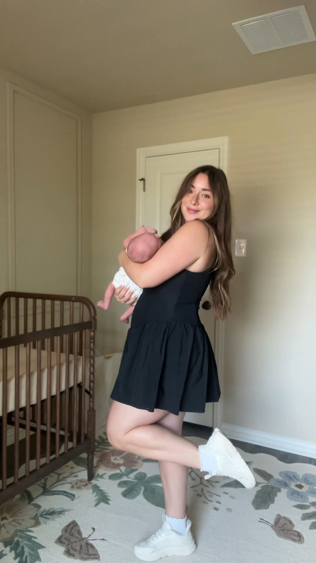 This JoyLab by Target smocked romper is THE romper of the summer!!! Comfy, cute & flattering- even for me at 2.5 weeks post partum!
True to size & available in 3 colors! 

I’m wearing a L

#LTKActive #LTKFindsUnder50 #LTKBeauty
