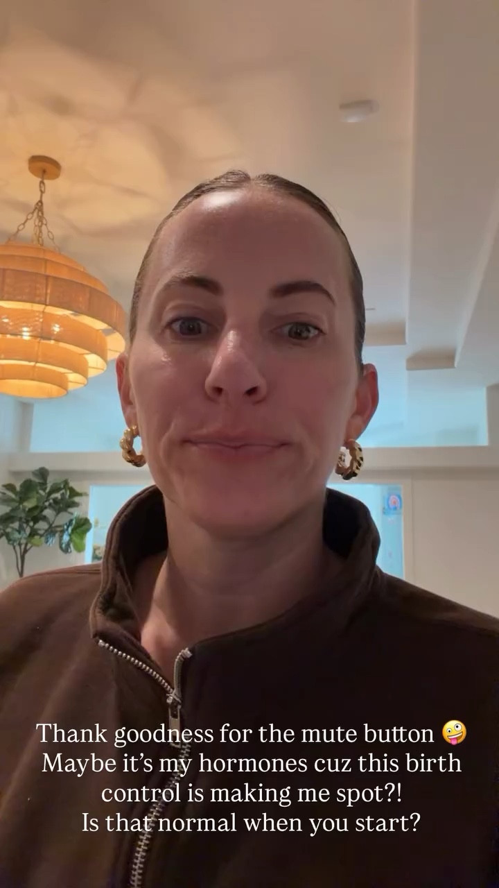 Thank goodness for the mute button 🤪
Maybe it’s my hormones cuz this birth control is making me spot?! 
Is that normal when you start?