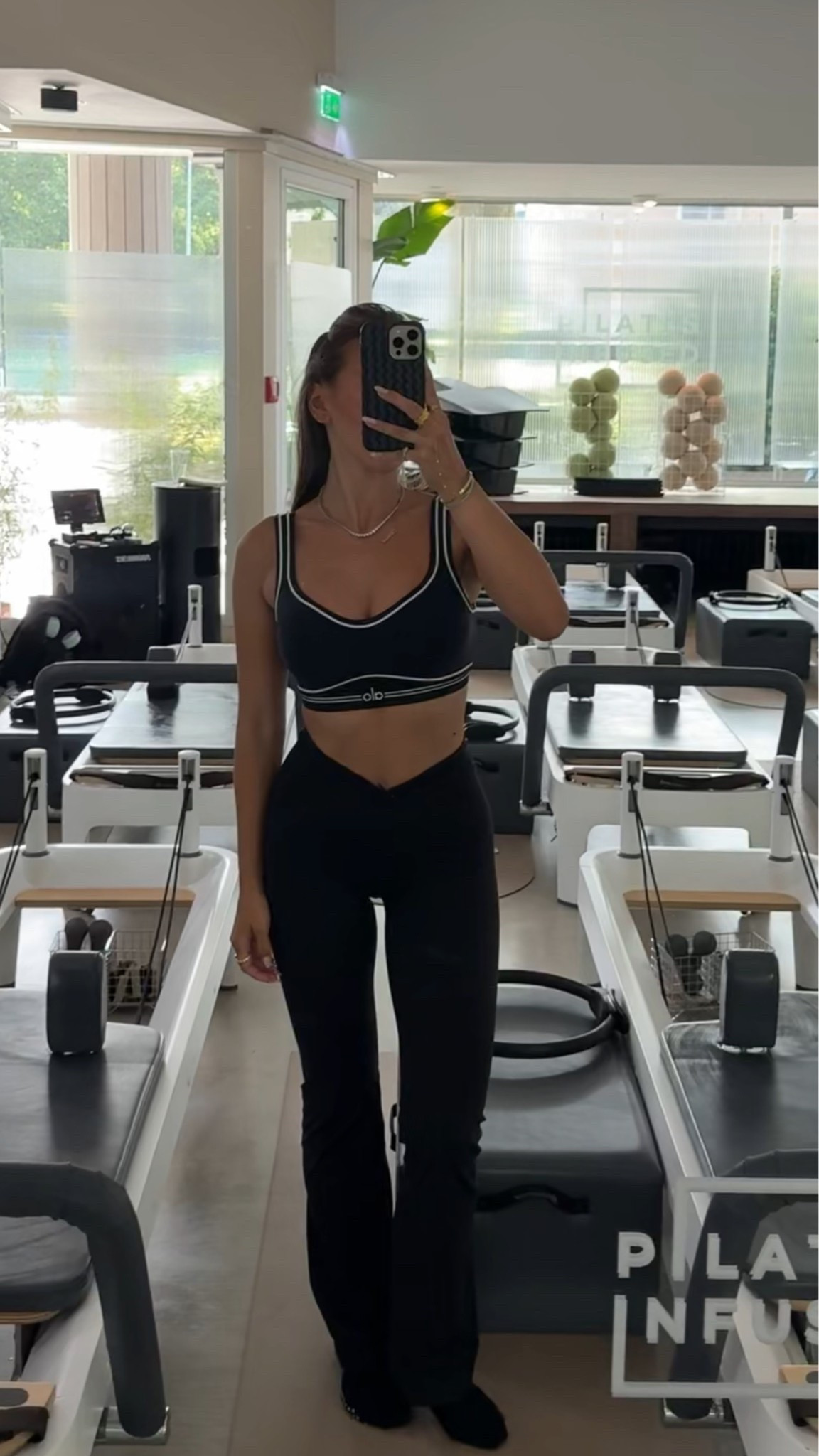 Leggings is sold out, it’s from H&M 🤍

#LTKeurope #LTKstyletip #LTKfitness