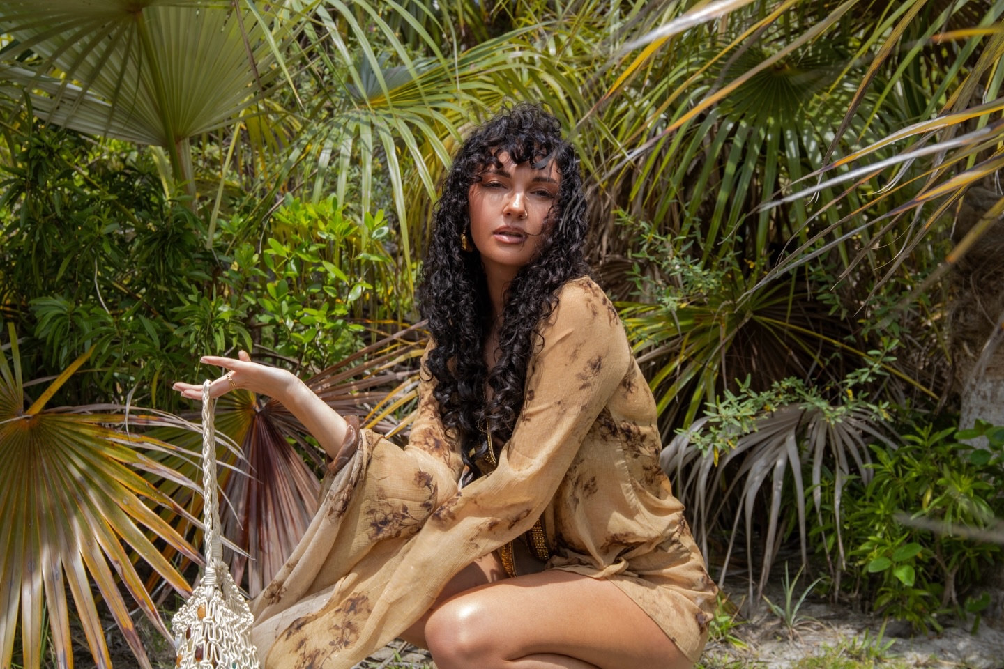 siesta 🌴

#underthepalms #eleuthera #escapade #tobefree #venuswaters 

📸 @kolvibesofficial ❤️‍🔥