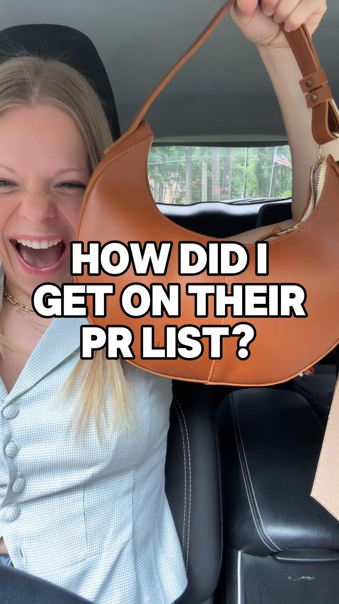 Portland leather sent me the most perfect saddle bag and matching wallet! 😍 I got the Nora Shoulder bag in honey and the love bug wallet! 